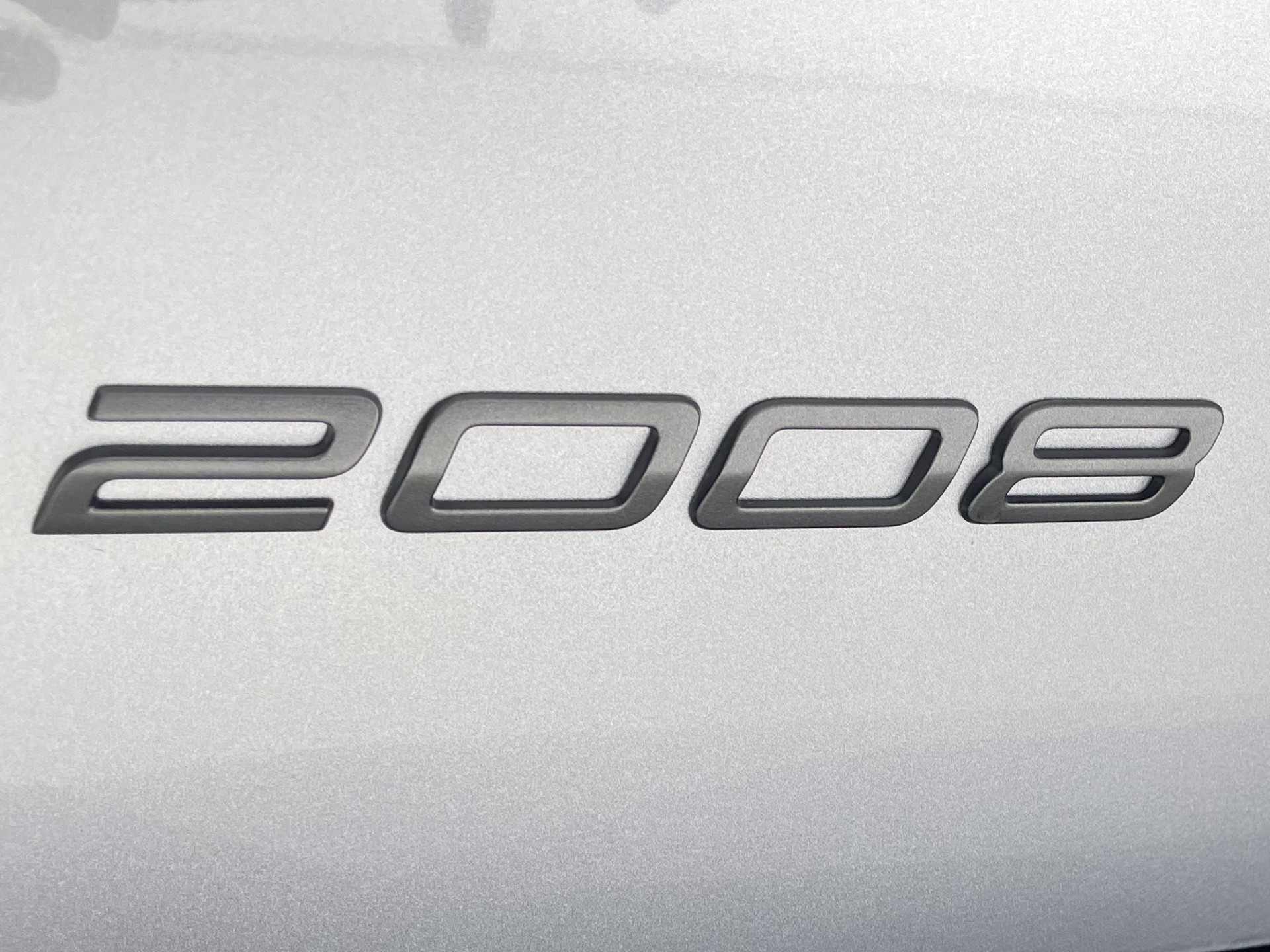 PEUGEOT 2008 1.2 Hybrid 145PS Allure Premium-image-21