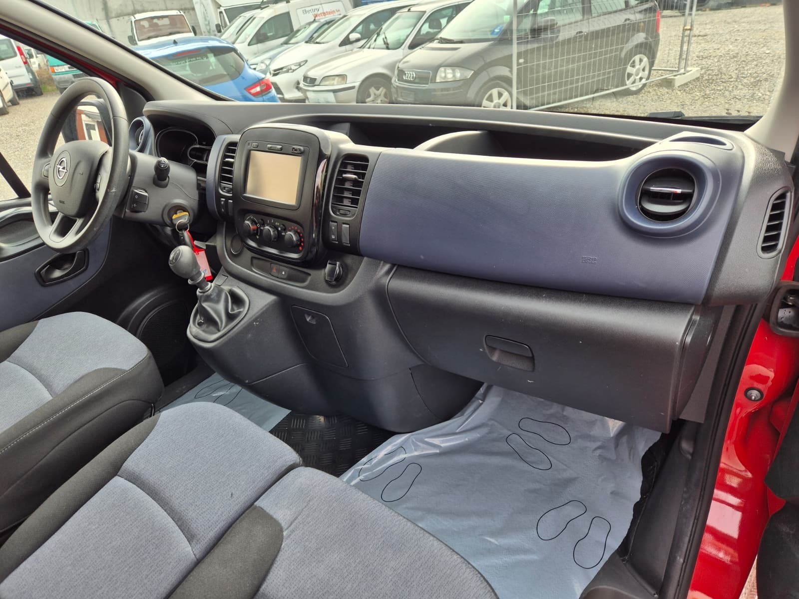 OPEL Vivaro 1.6 CDTI 2.7t L1H1-image-10