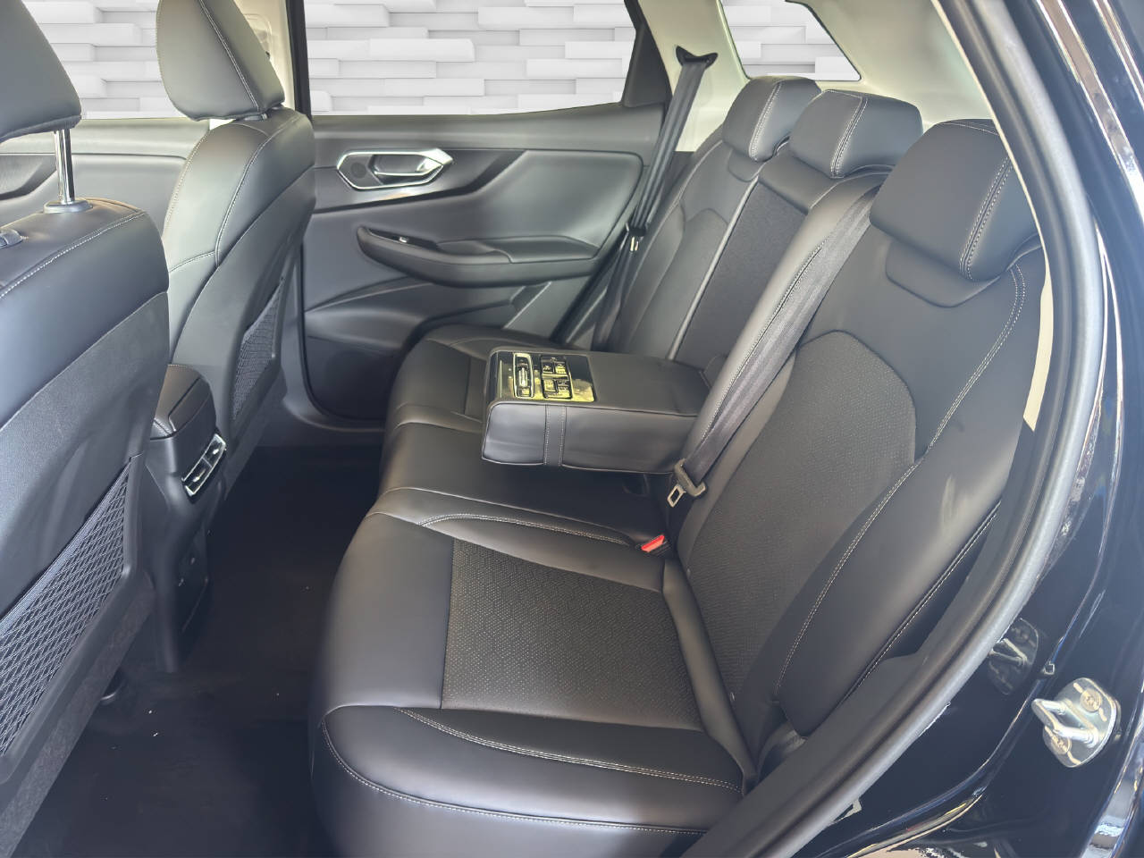 BAIC X75 1.5 Premium-image-10