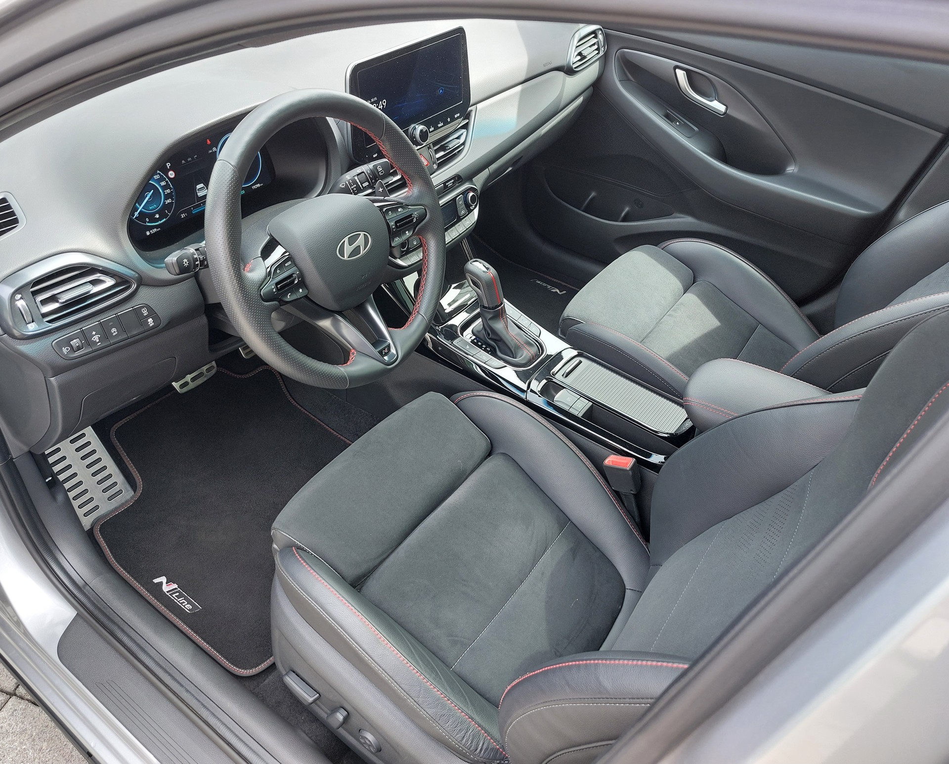 HYUNDAI i30 Wagon 1.5 T-GDi N Line 48V MH DCT-image-6