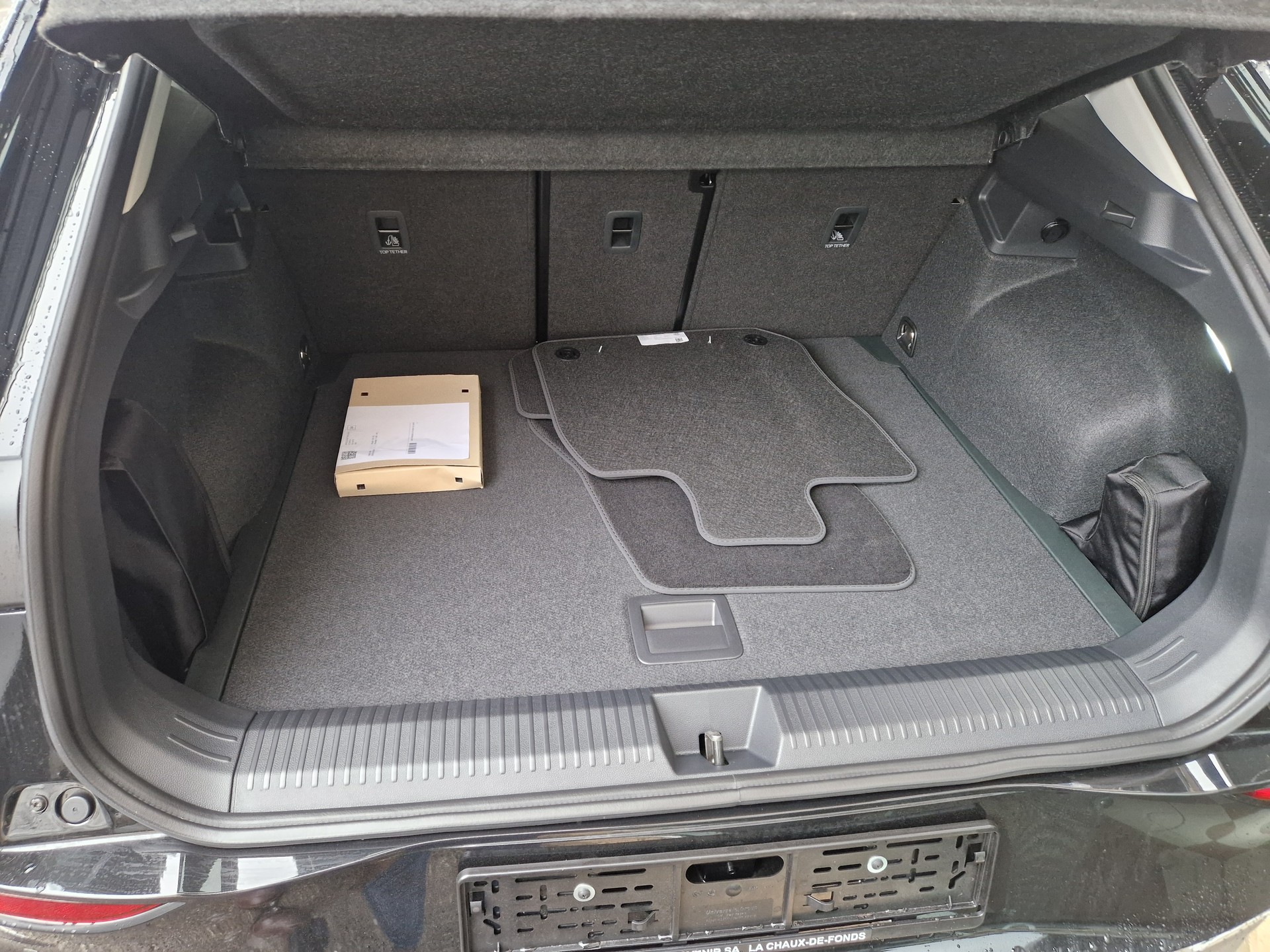 VW T-Roc 1.5 eTSI mHEV Life DSG-image-3