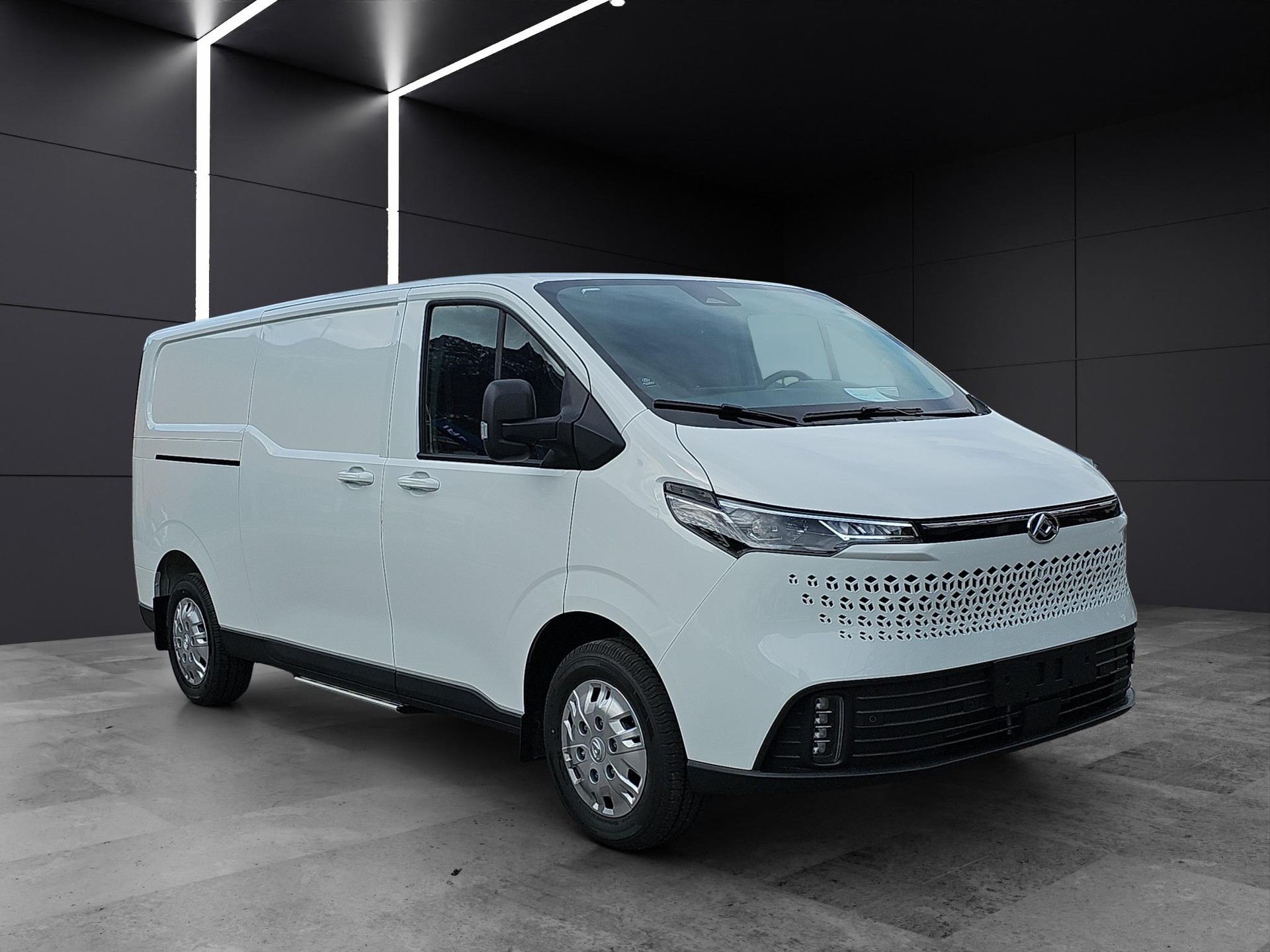 MAXUS Deliver 7 Kaw. L2H1 2.0 TD Base-image-6