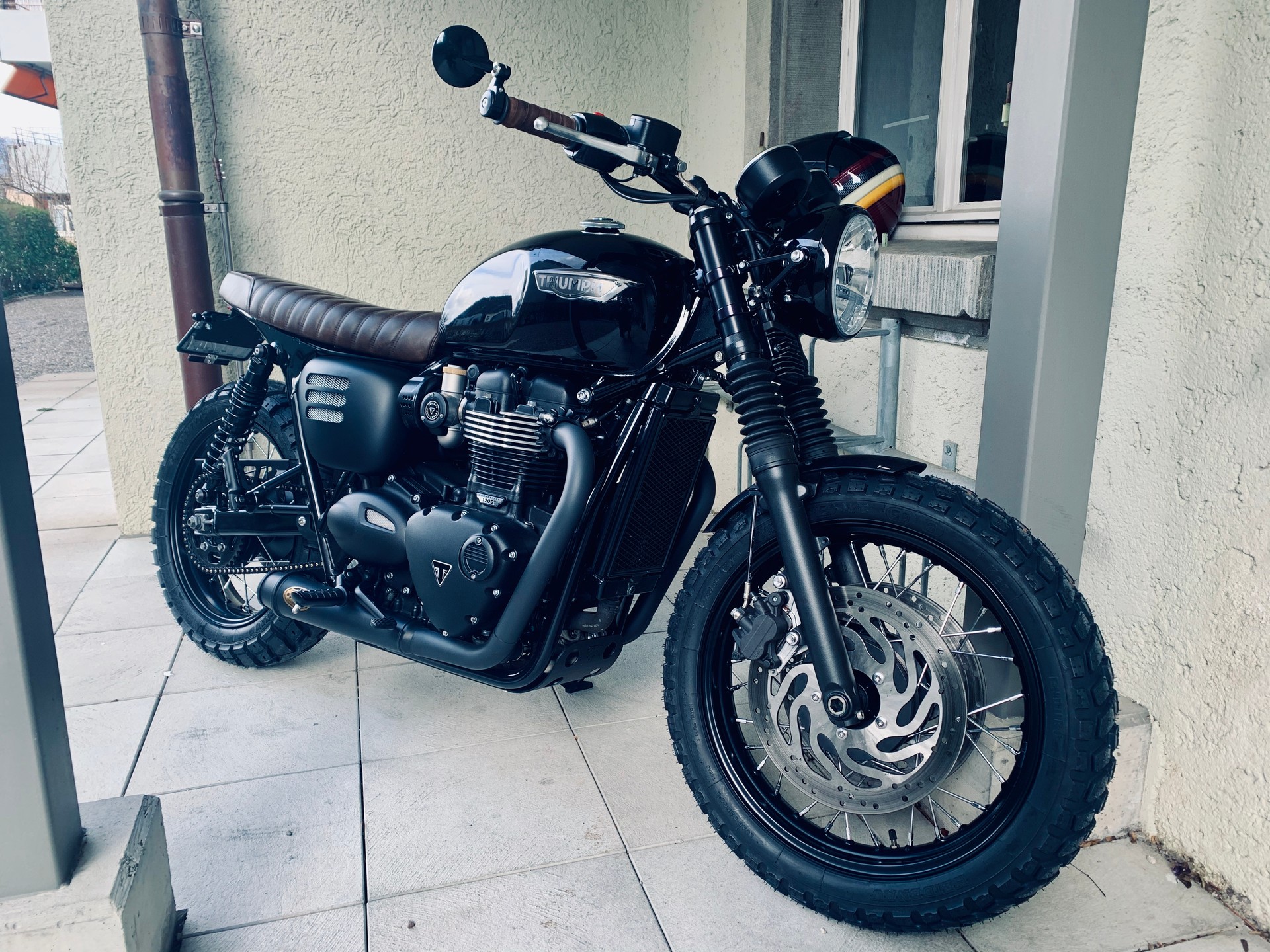 TRIUMPH Bonneville T120 Black-image-0
