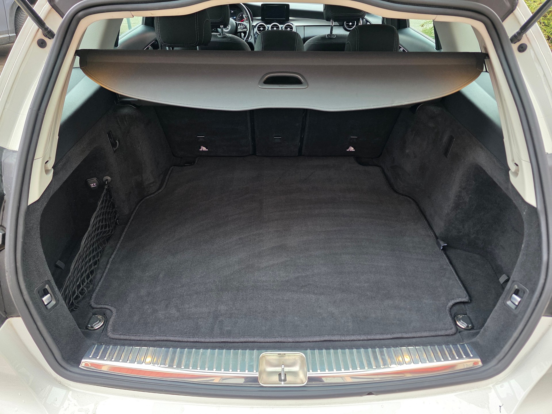 MERCEDES-BENZ C 220 d Avantgarde 9G-Tronic-image-16