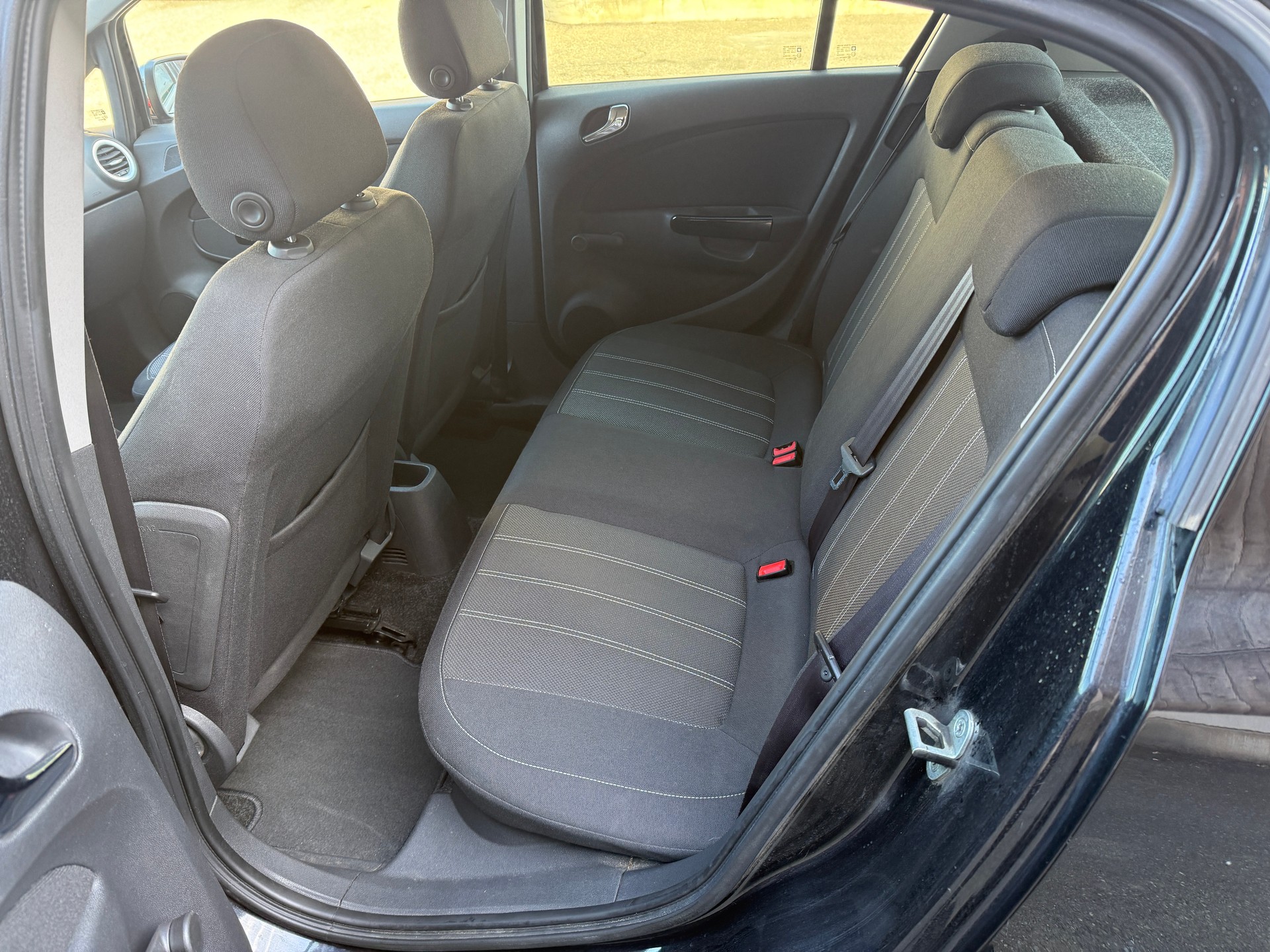 OPEL Corsa 1.4 TP Color Edition Automatic-image-12