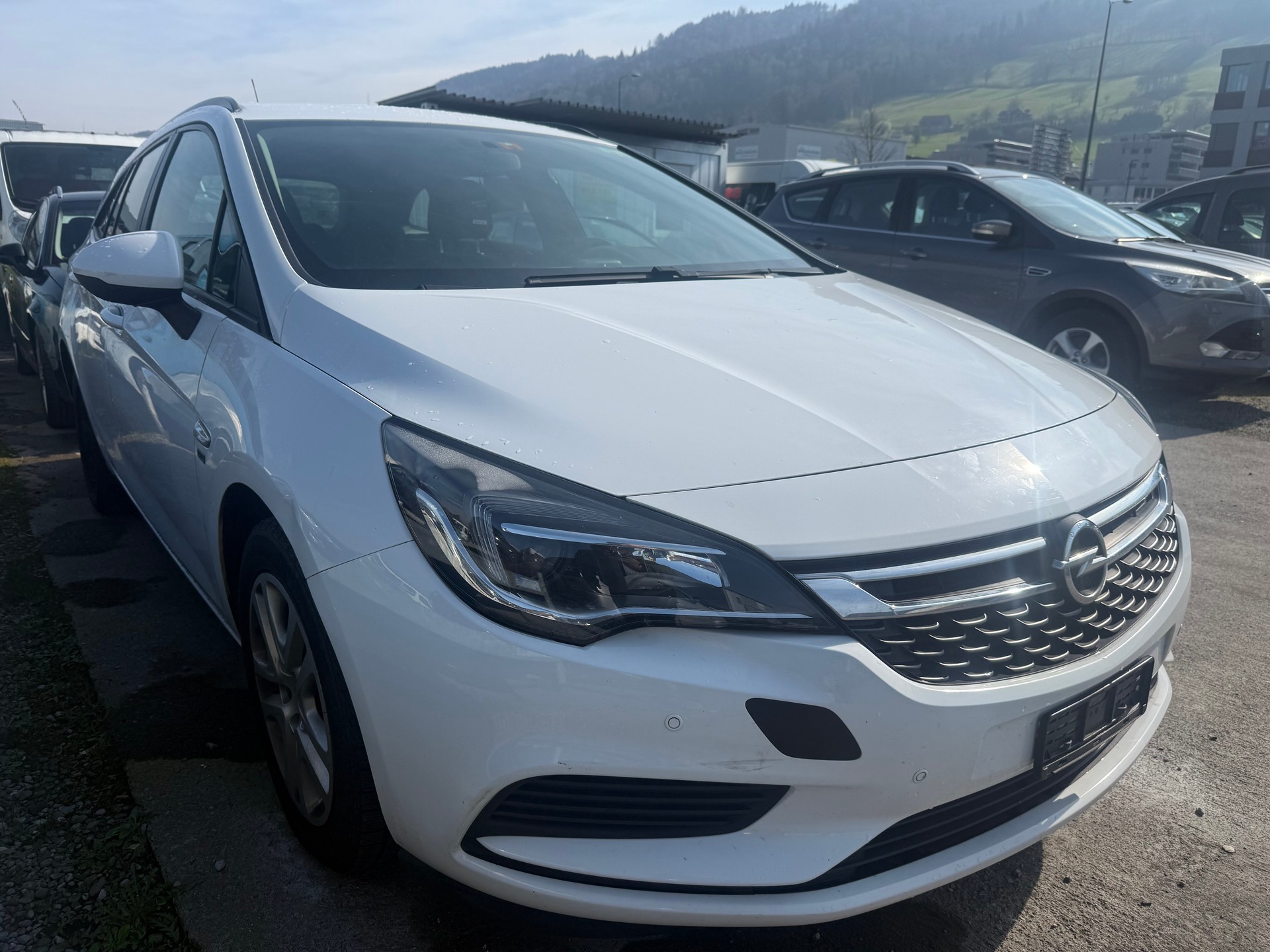 OPEL Astra Sports Tourer 1.6 CDTi ecoF 120 Years Edition-image-2