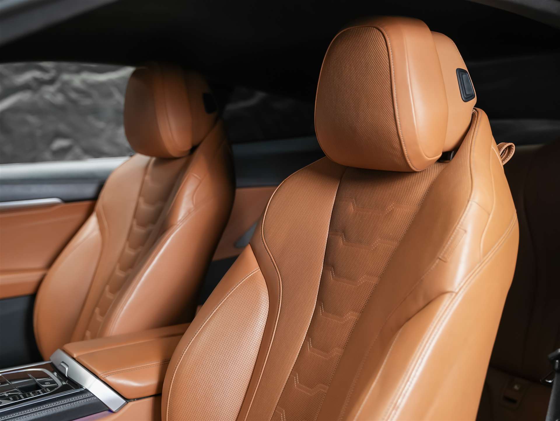 BMW 840d xDrive Steptronic M Sport **CH-Auto**-image-9