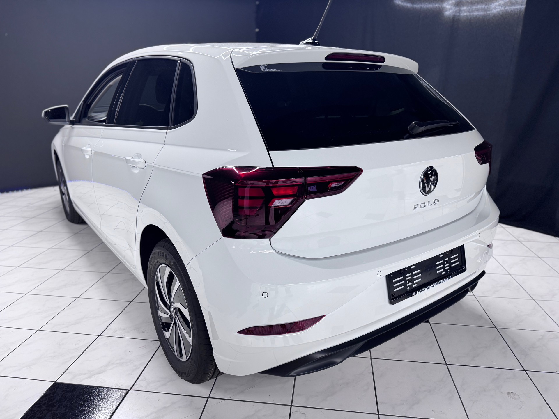 VW Polo 1.0 TSI Life DSG-image-5