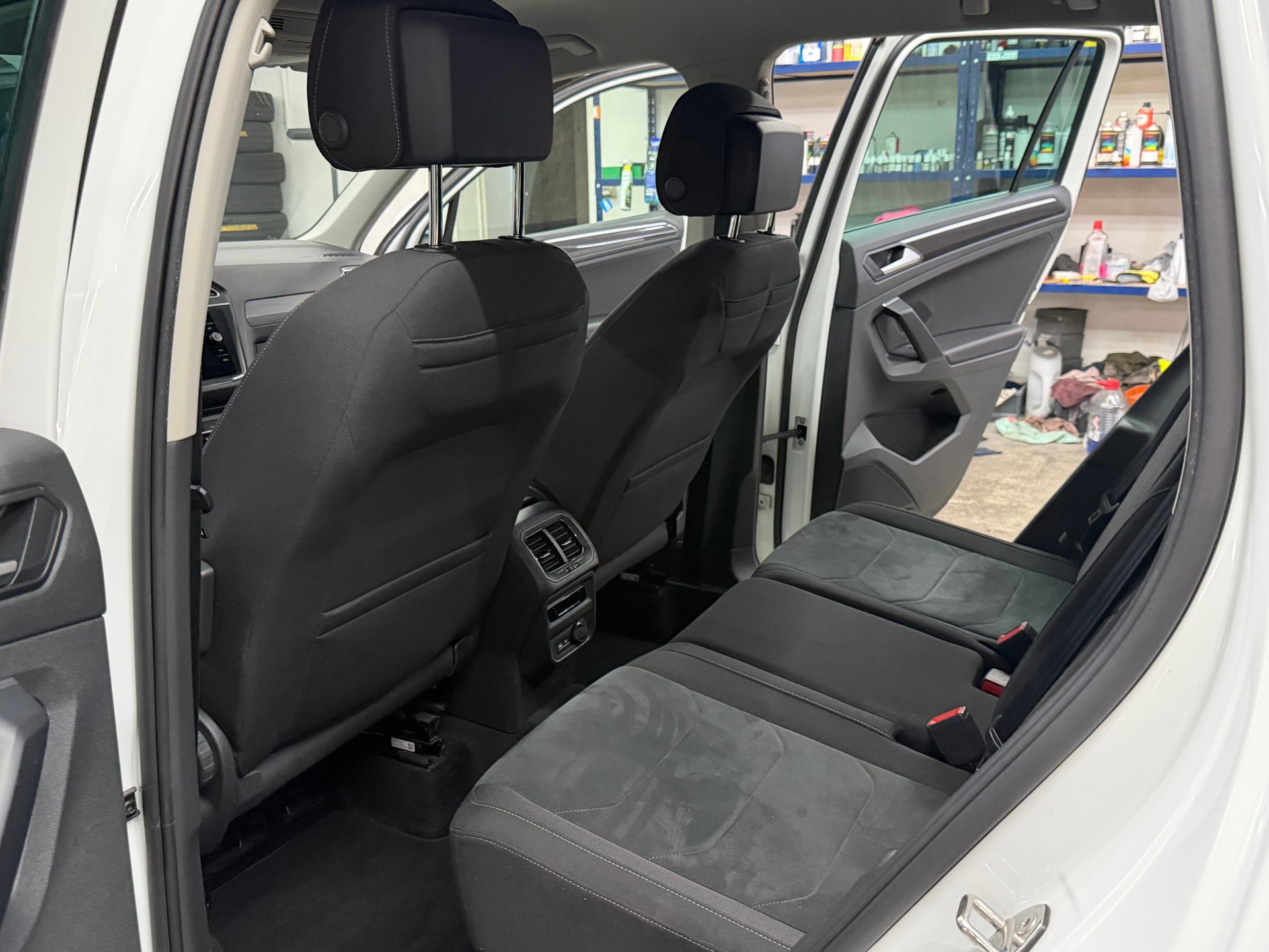 VW Tiguan 1.4TSI PHEV Elegance DSG-image-11