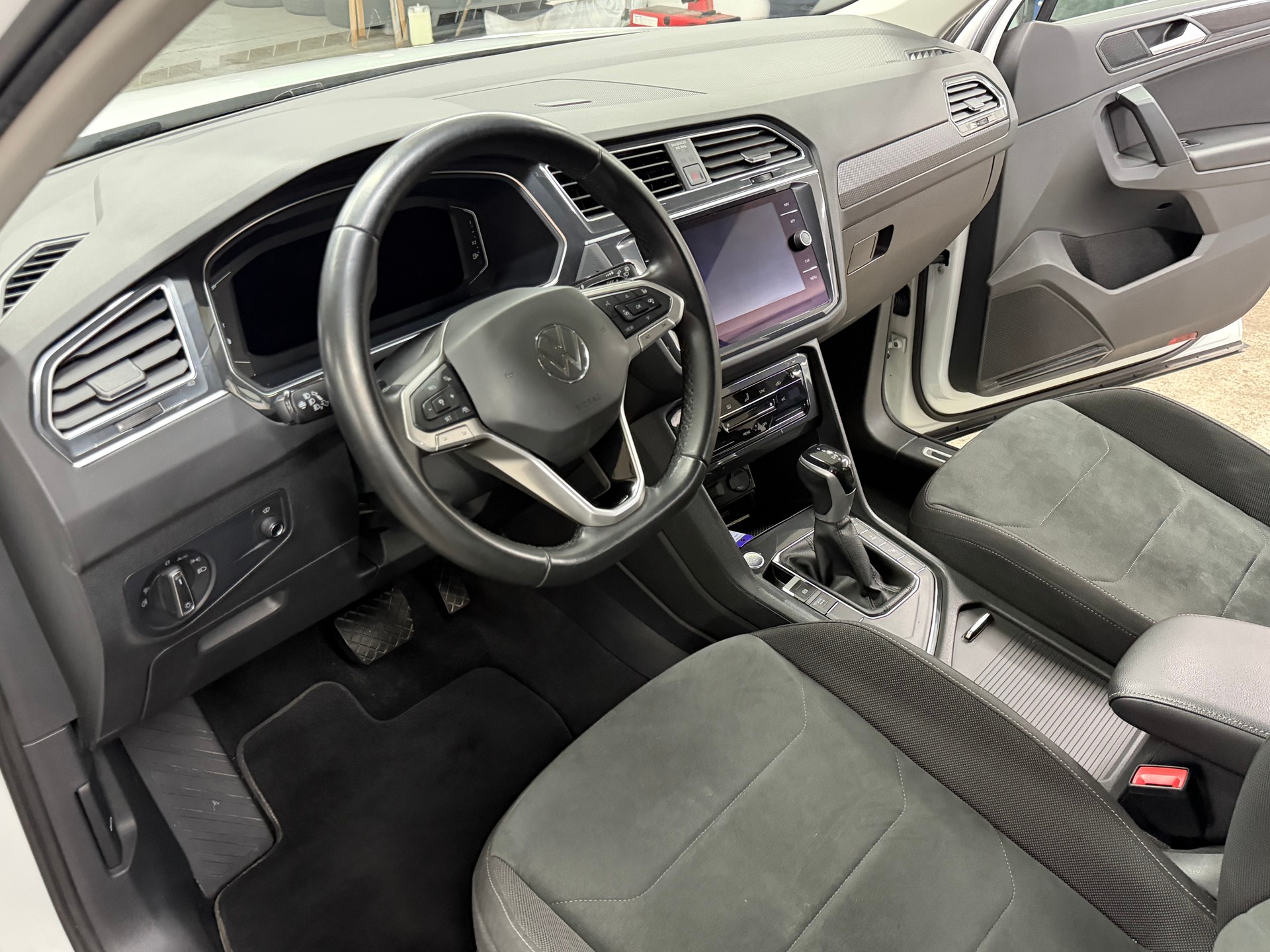 VW Tiguan 1.4TSI PHEV Elegance DSG-image-7