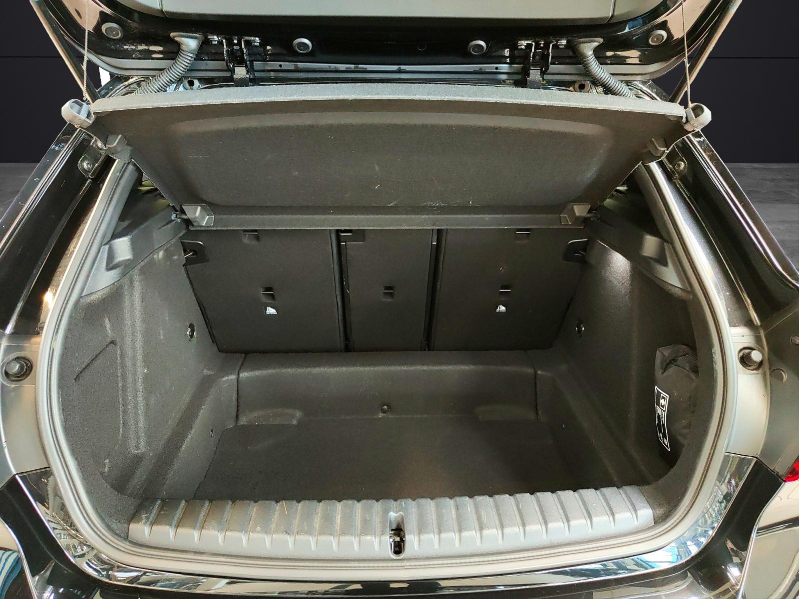 BMW M135i xDrive-image-16