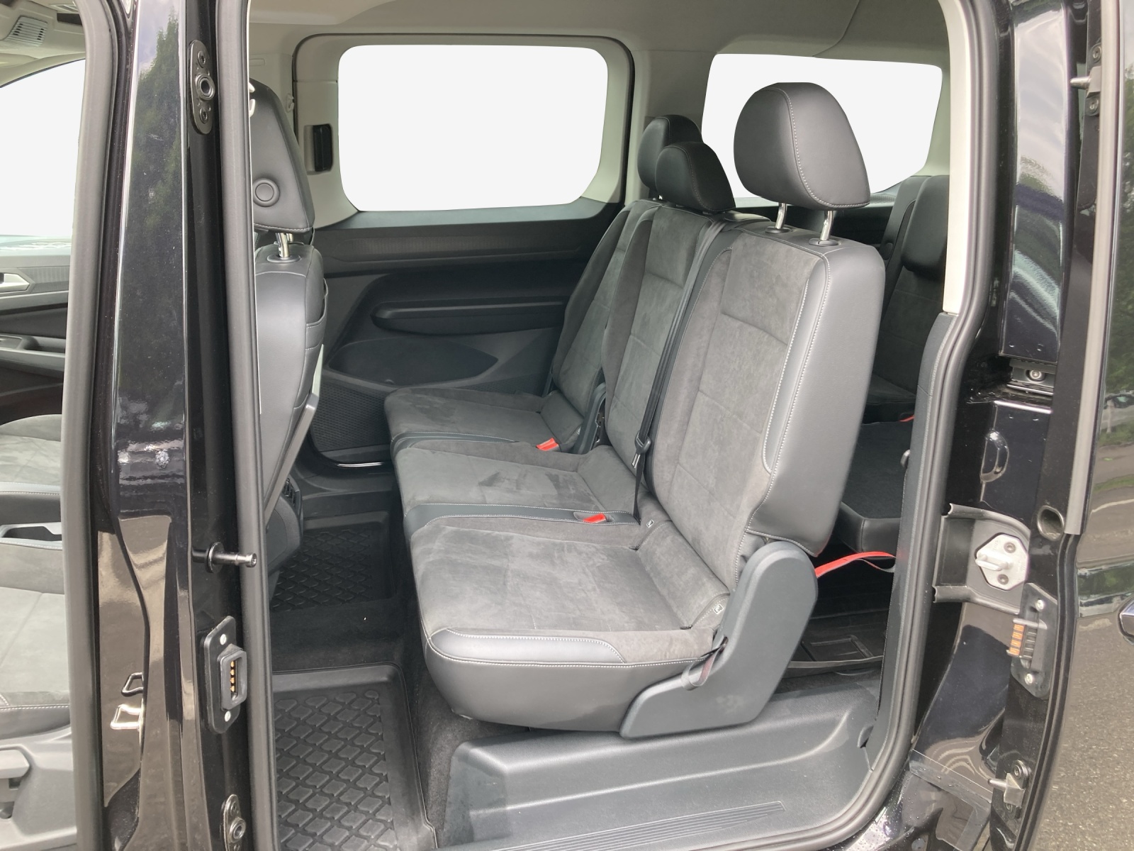 VW Caddy Maxi 1.5 TSI Style DSG-image-11