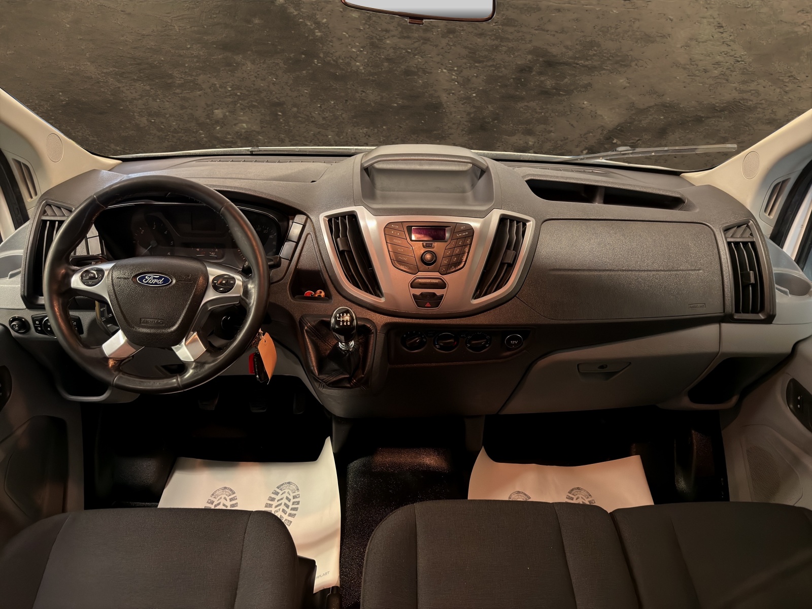 FORD FORD Transit 350 L5 Trend 2.0 TDCi 170 RWD-showroom-element-3