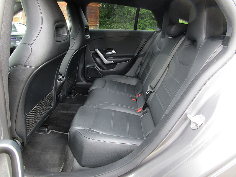 MERCEDES-BENZ CLA Shooting Brake 200 Progressive 7G-DCT-image-7