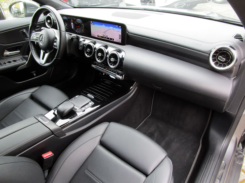 MERCEDES-BENZ CLA Shooting Brake 200 Progressive 7G-DCT-image-14