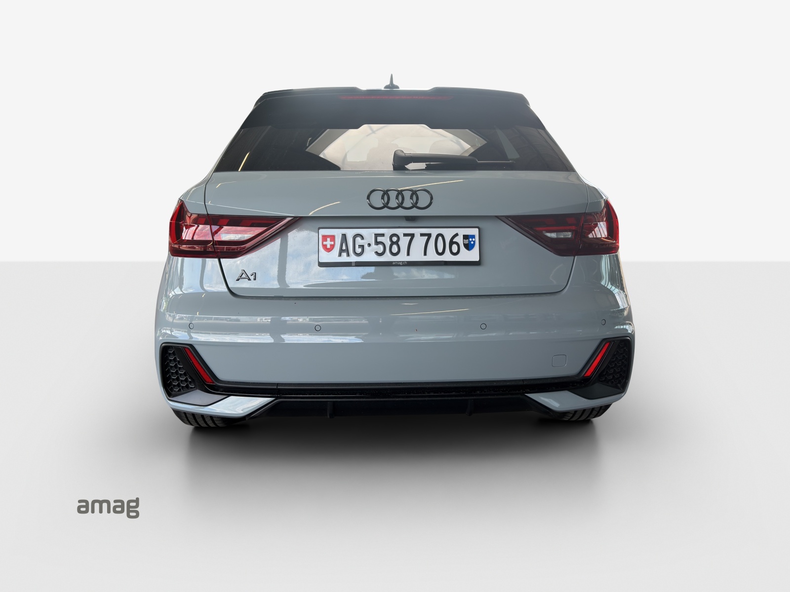 AUDI A1 Sportback 30 TFSI S Line Attraction S-tronic-image-3