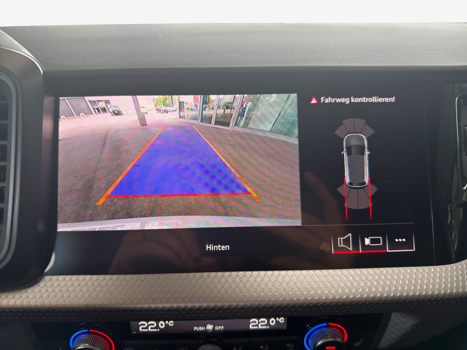 AUDI A1 Sportback 30 TFSI S Line Attraction S-tronic-image-15