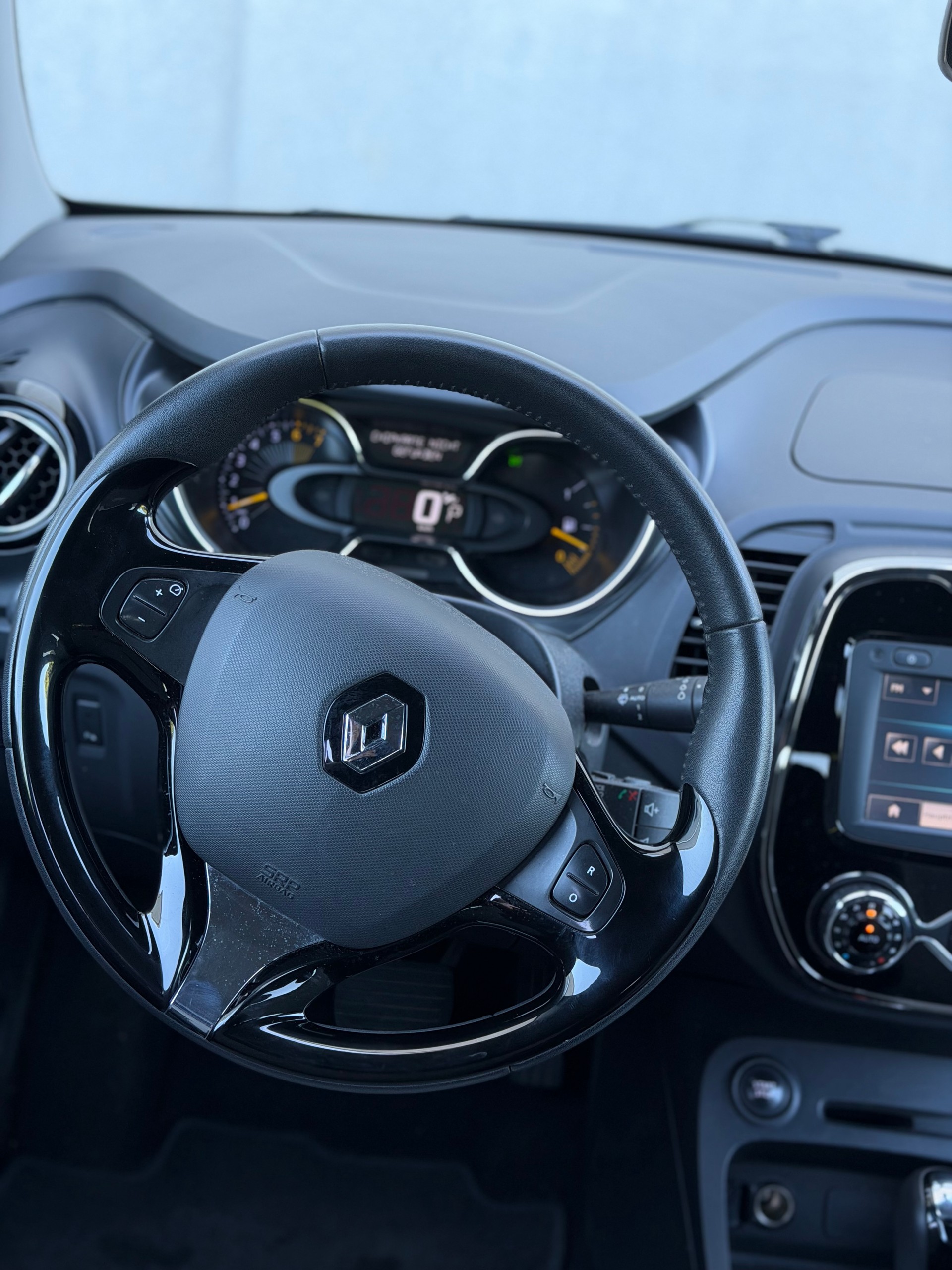 RENAULT Captur 1.2 T 16V Dynamique EDC-image-8