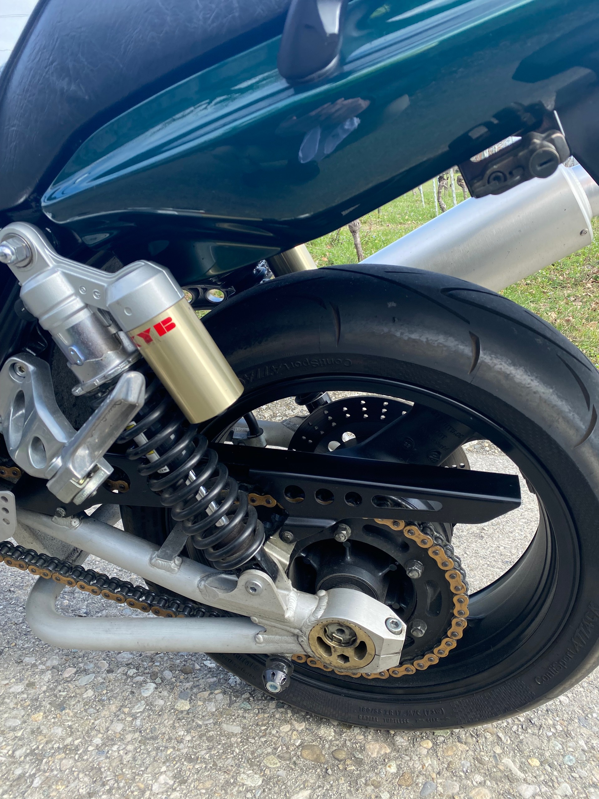 KAWASAKI ZRX 1100-image-3