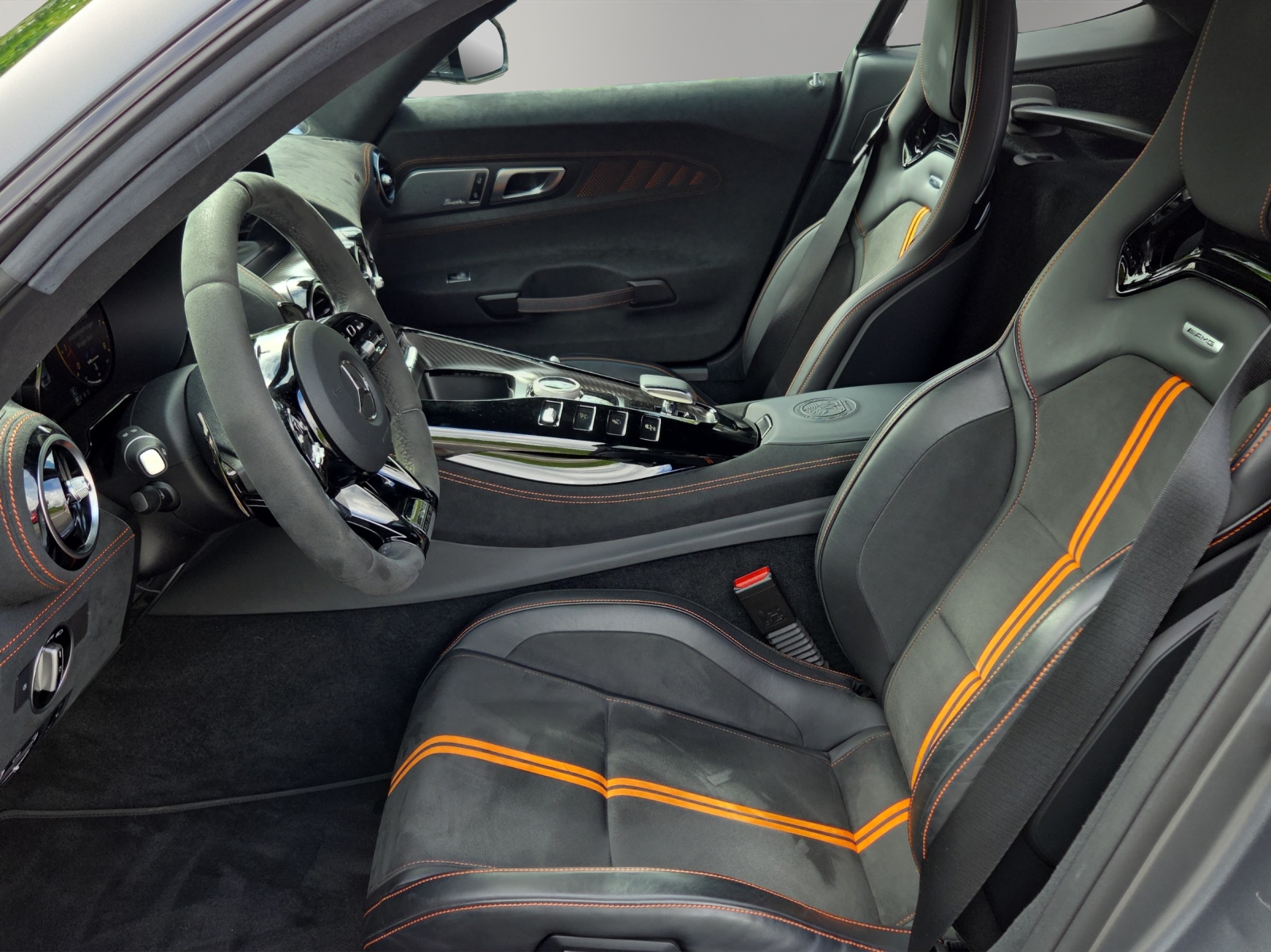 MERCEDES-BENZ AMG GT Speedshift DCT *Black Series*-image-6