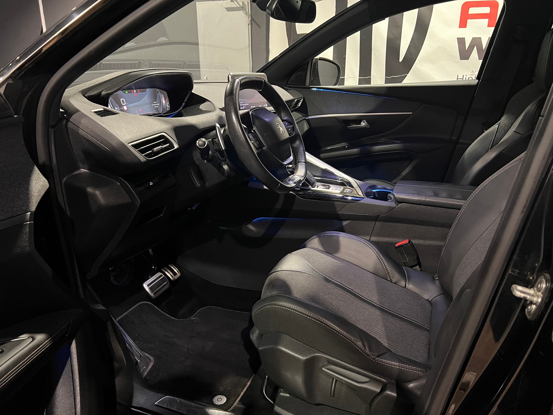 PEUGEOT 3008 1.6 THP GT Line EAT-image-11