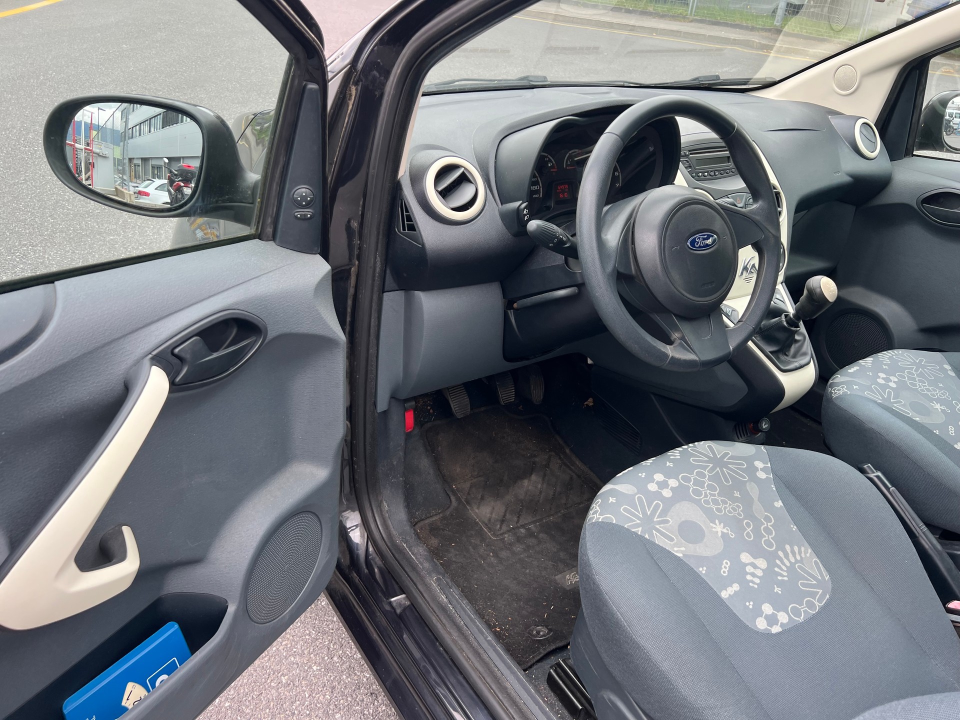 FORD KA 1.25 Trend-image-8