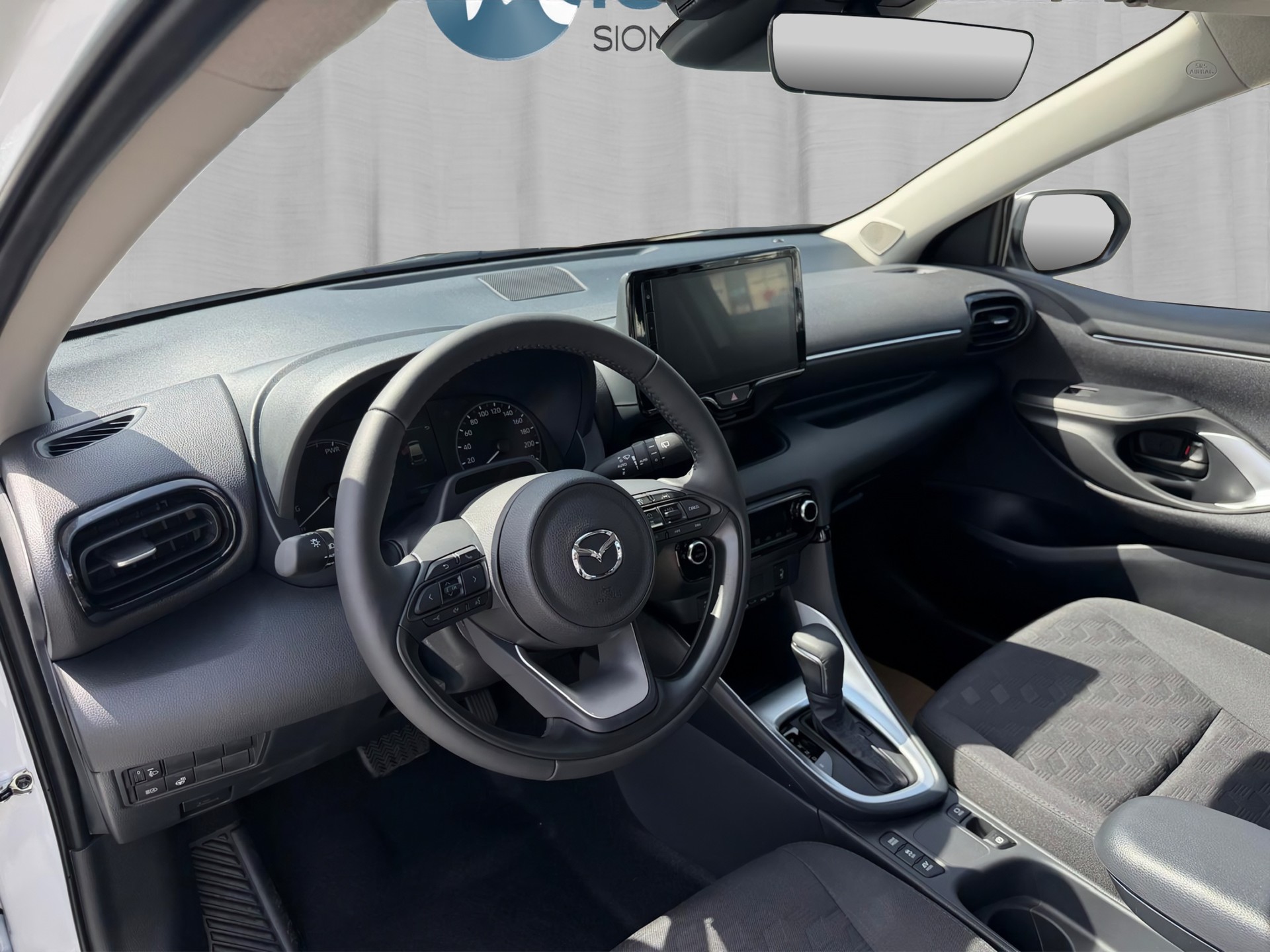 MAZDA 2 Hybrid Exclusive-Line-image-9