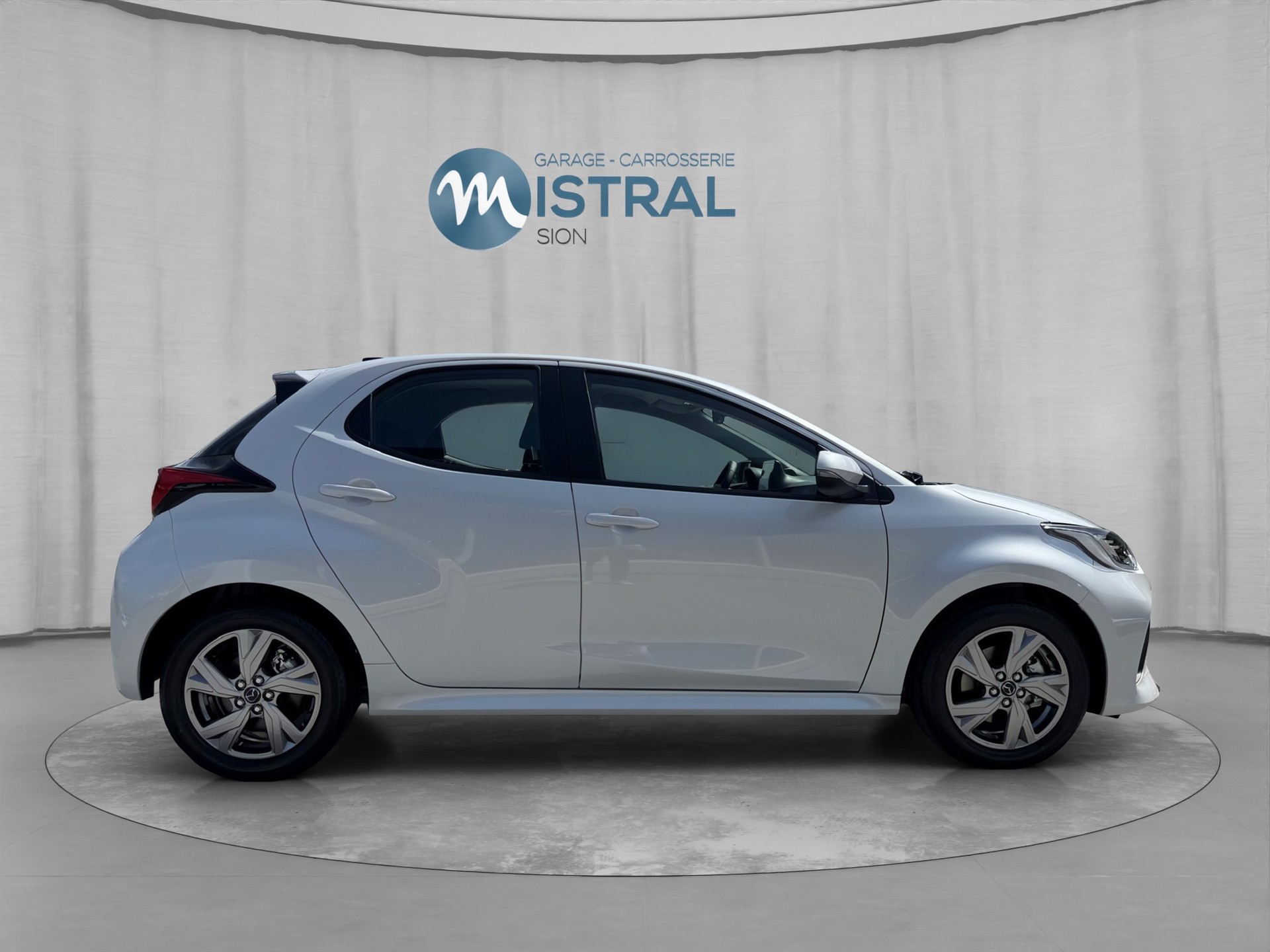 MAZDA 2 Hybrid Exclusive-Line-image-5
