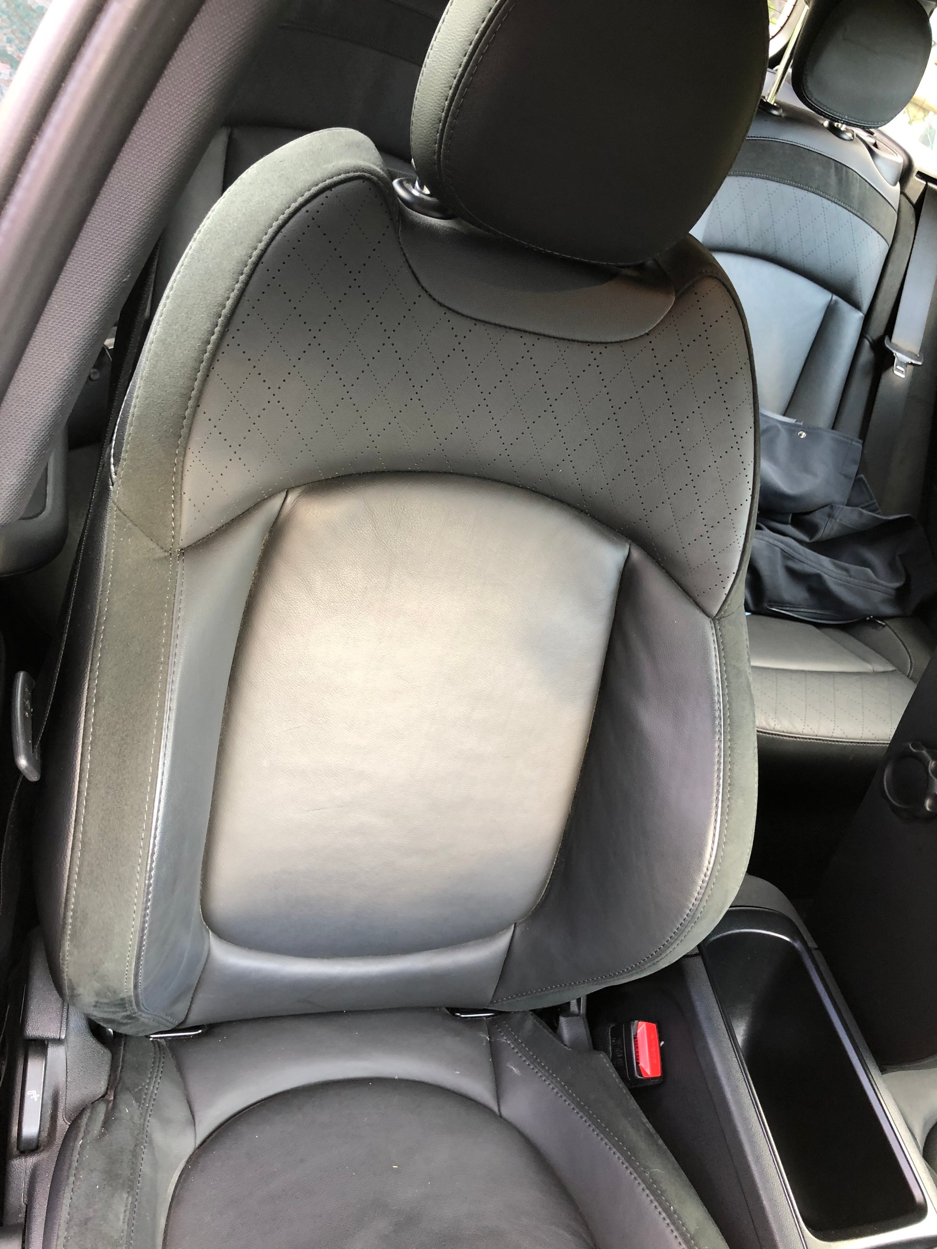 MINI Clubman Cooper S ALL4-image-11