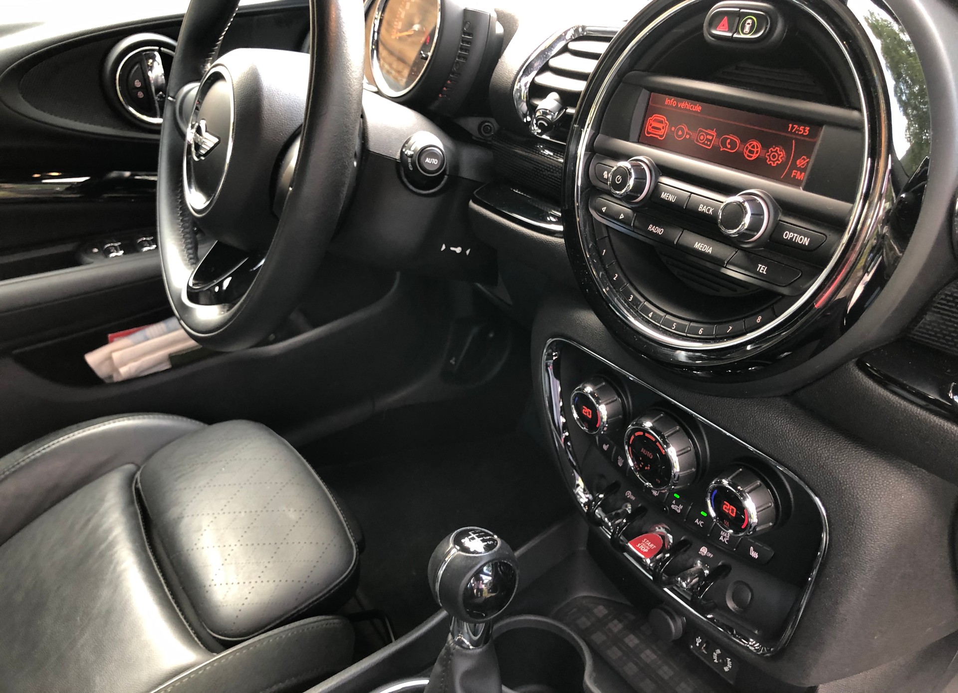 MINI Clubman Cooper S ALL4-image-13