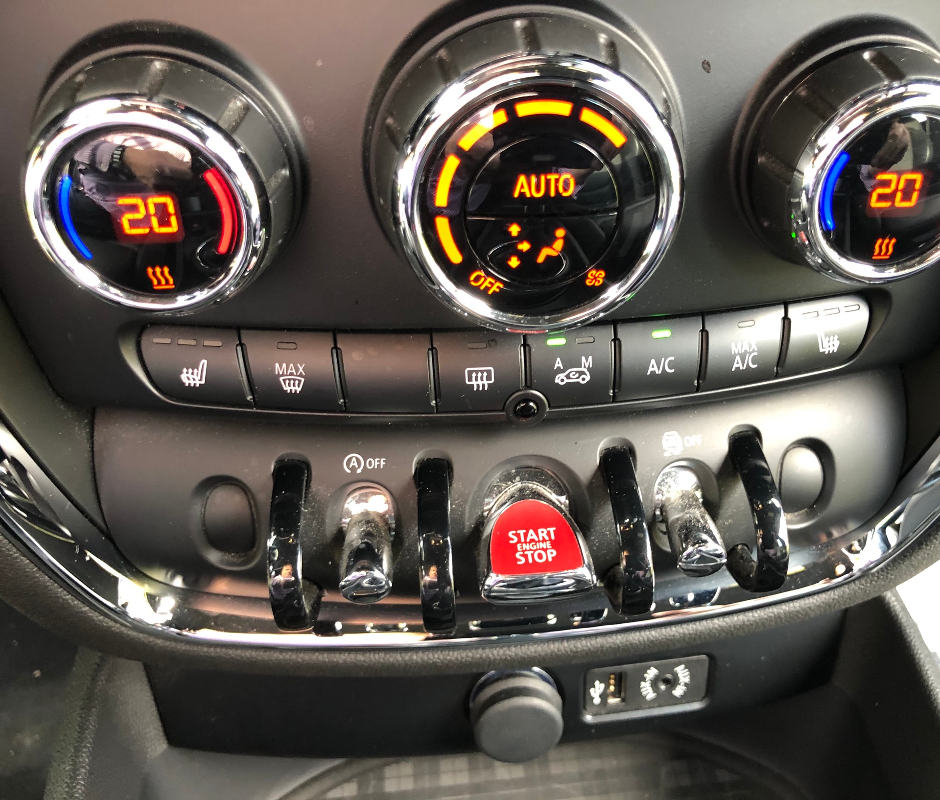 MINI Clubman Cooper S ALL4-image-4