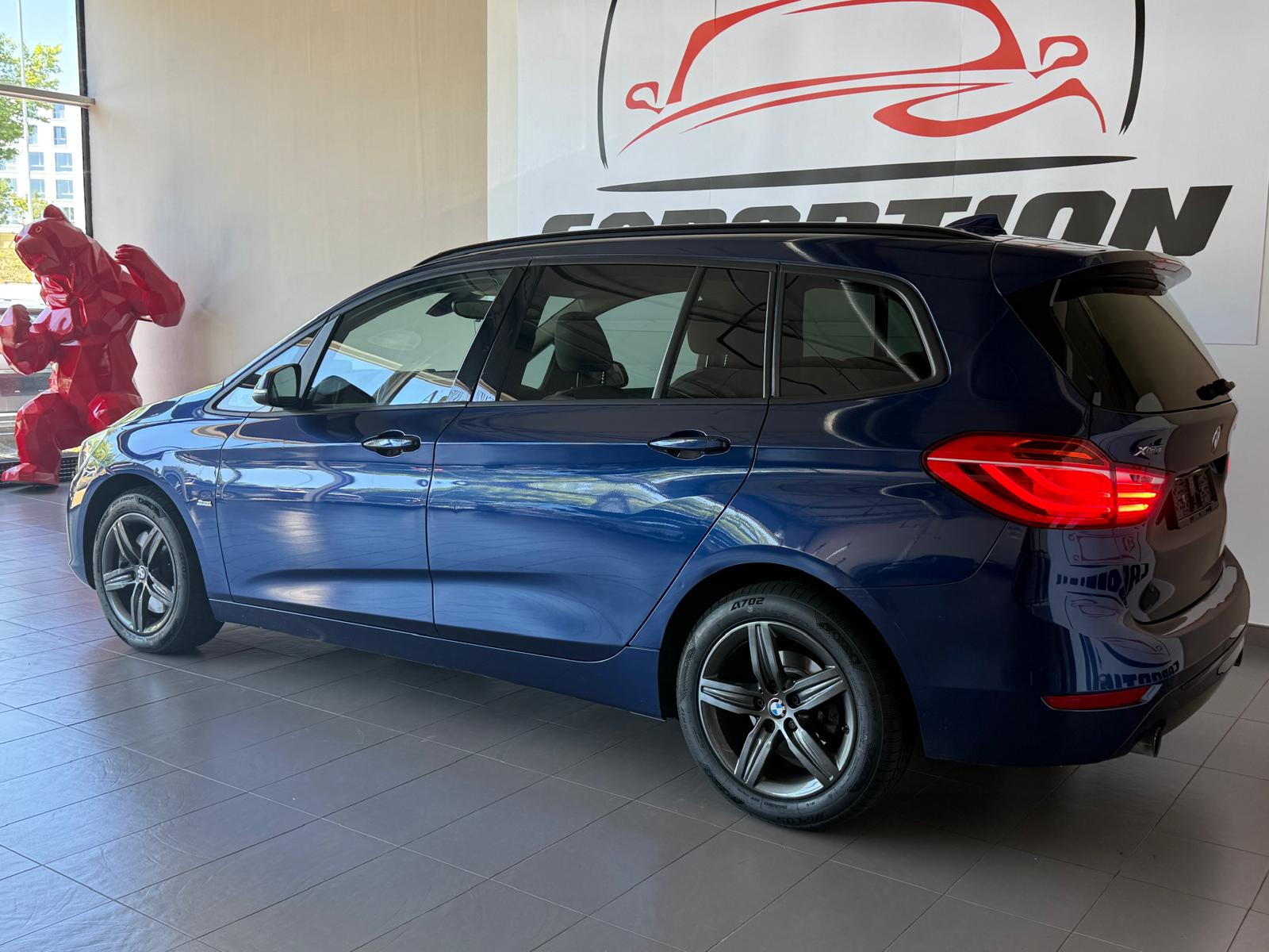BMW 220d xDrive Gran Tourer Steptronic-showroom-element-3