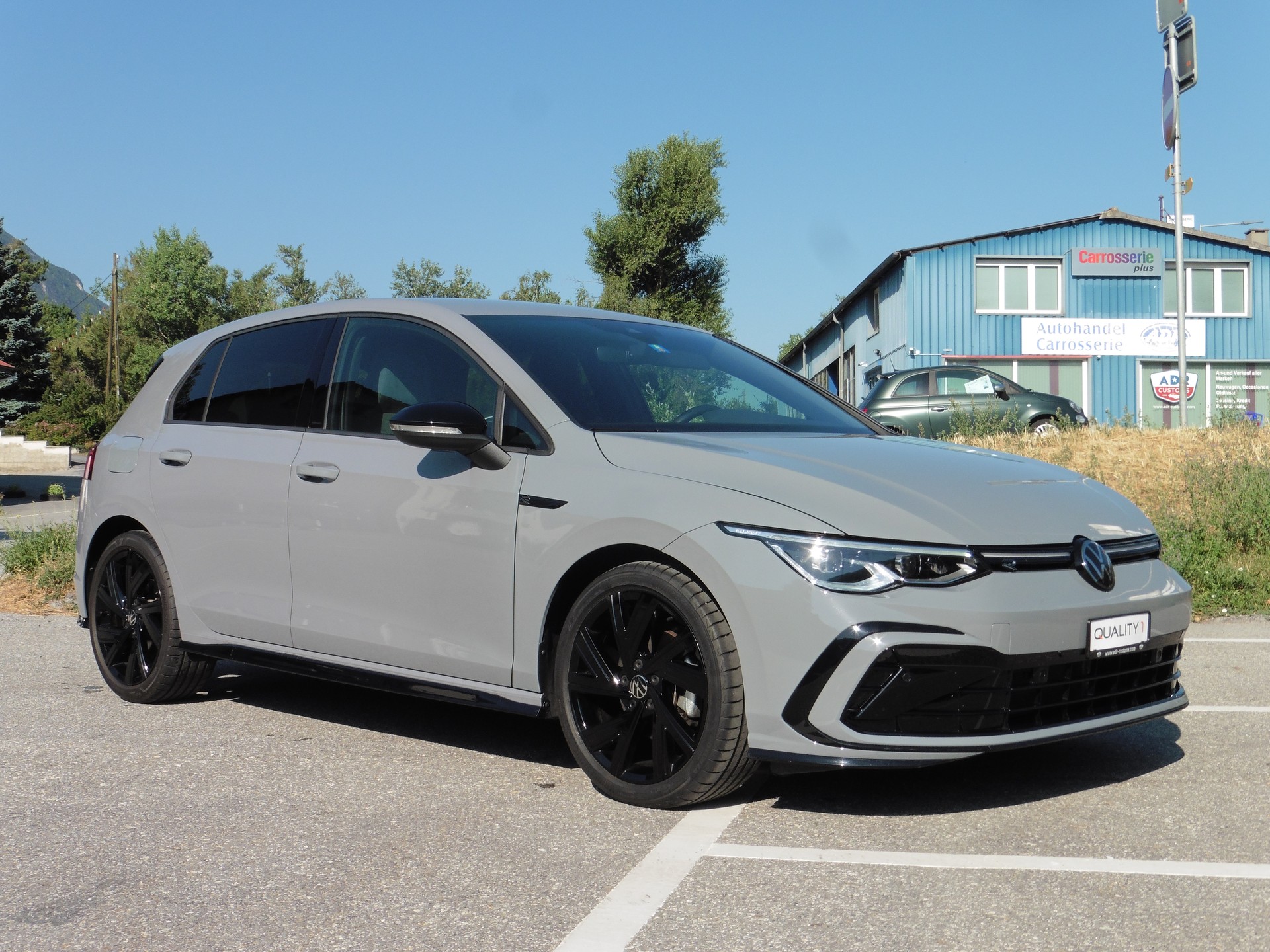 VW Golf 1.5 eTSI mHEV ACT R-Line DSG-showroom-element-1