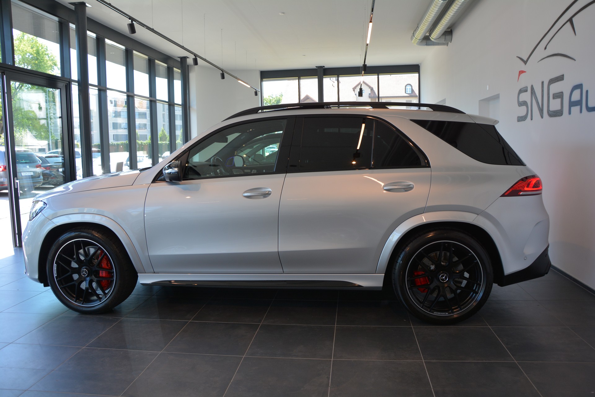 MERCEDES-BENZ GLE 63 S AMG 4Matic+ 9G-Speedshift-showroom-element-2