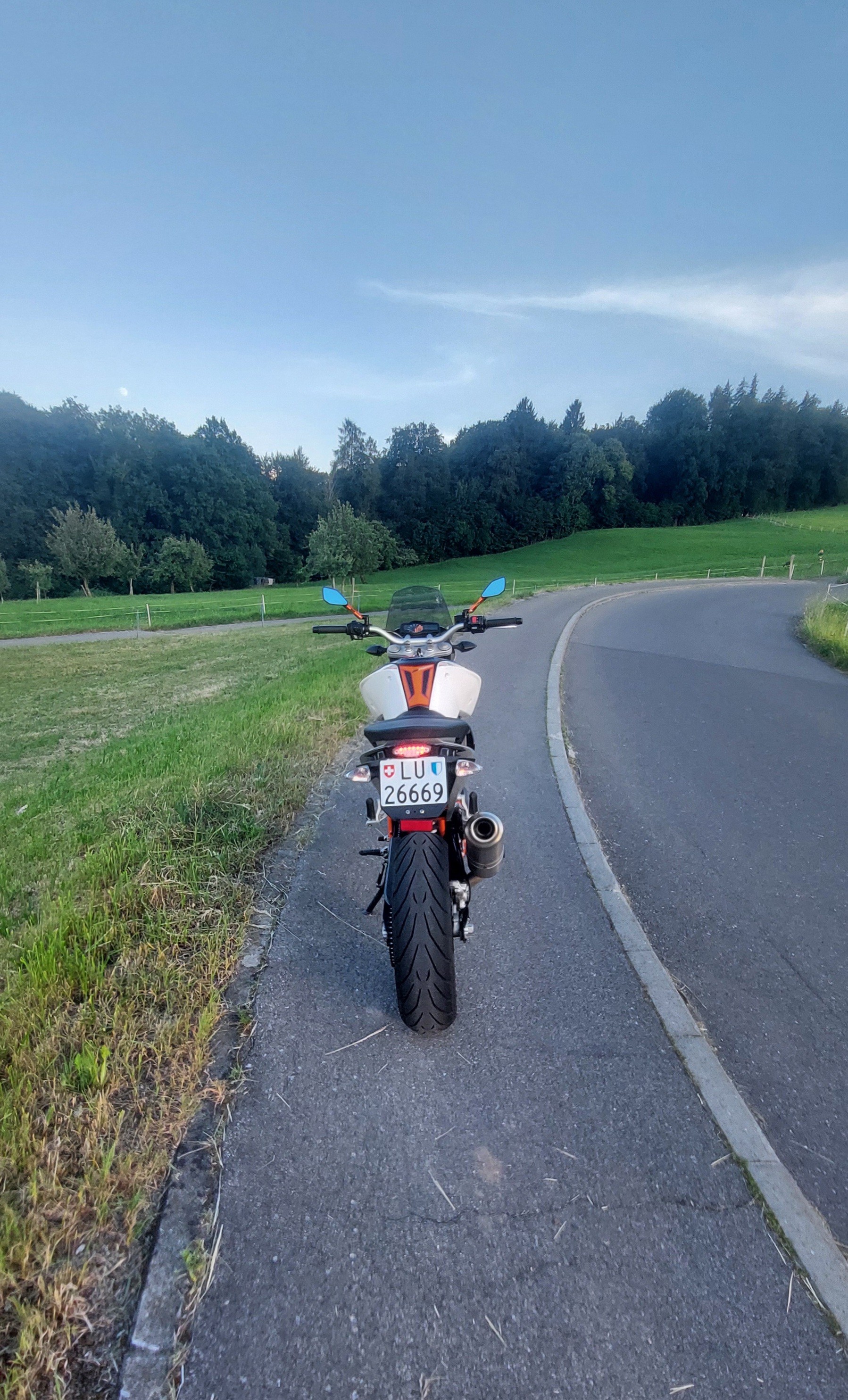KTM 690 Duke ABS-image-2