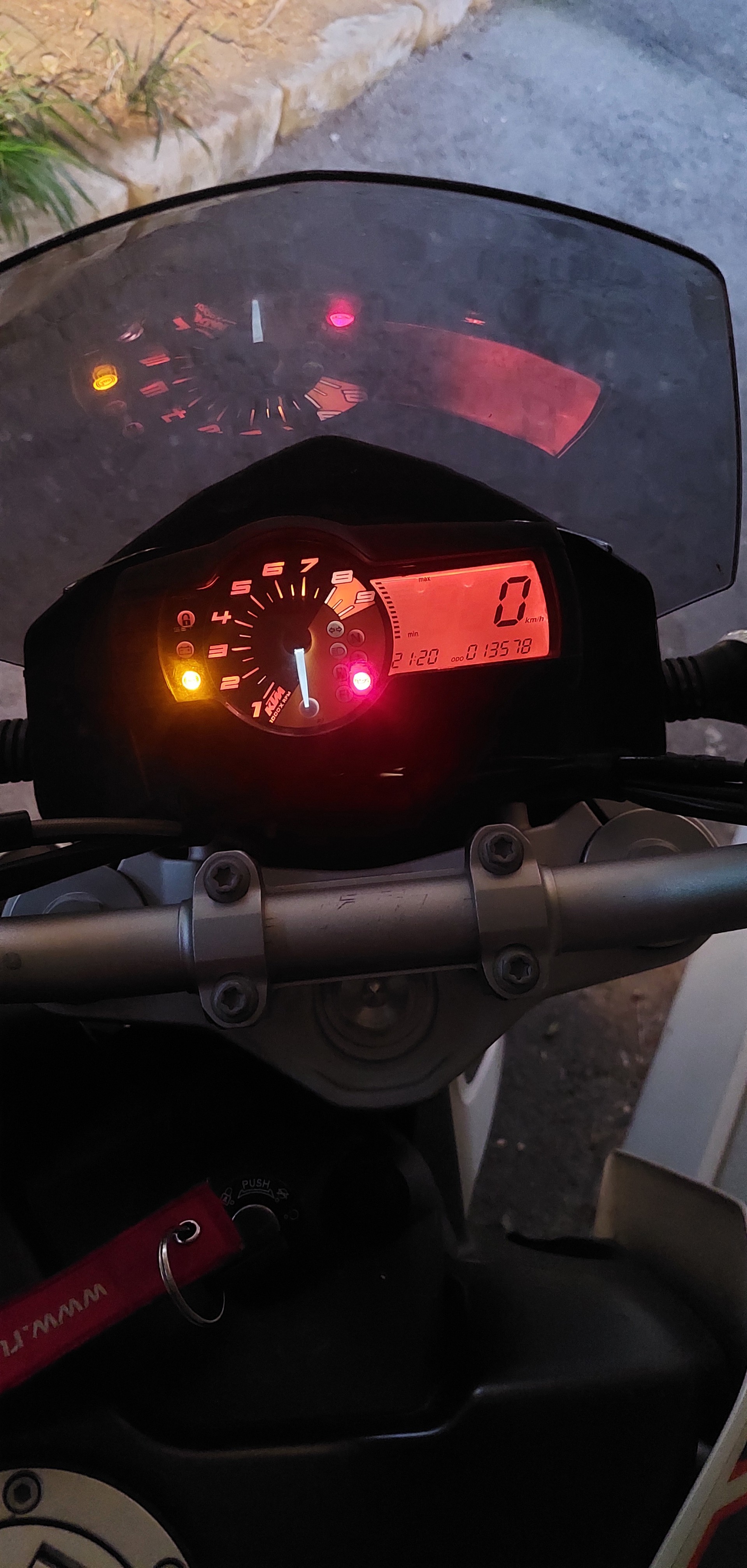 KTM 690 Duke ABS-image-3