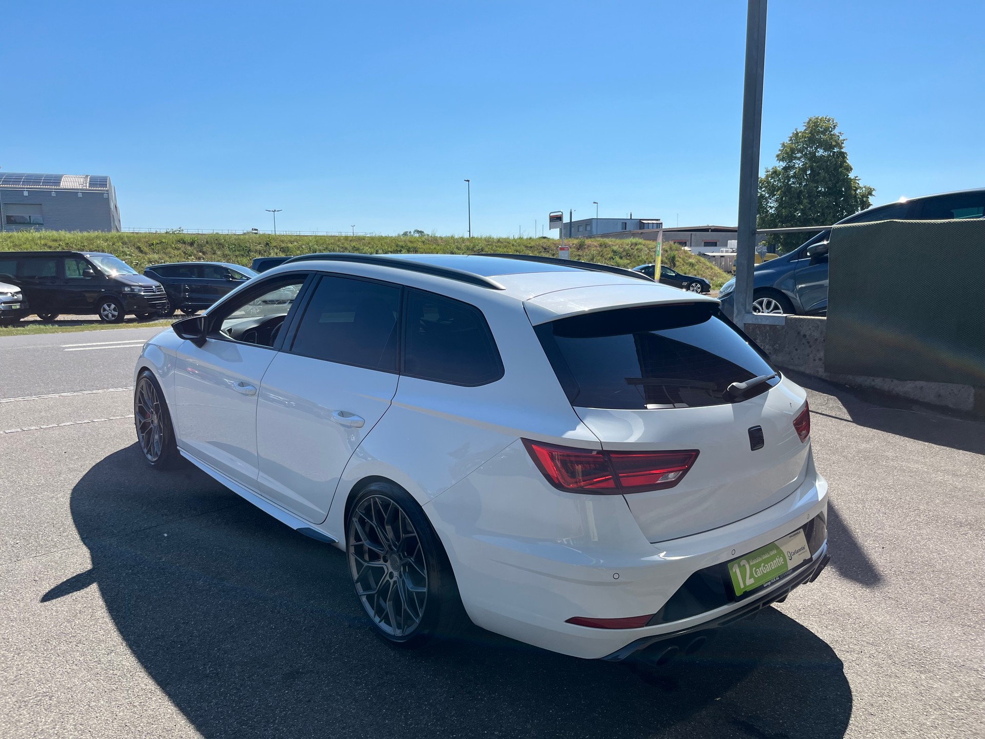 SEAT Leon ST 2.0 TSI Cupra 370 4 Drive DSG+++CARBON+++FRISCH MFK+++TOP AUSTATTUNG+++-showroom-element-1