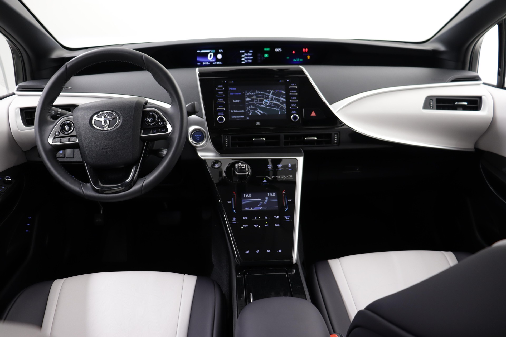 TOYOTA Mirai Fuel Cell Premium-image-8