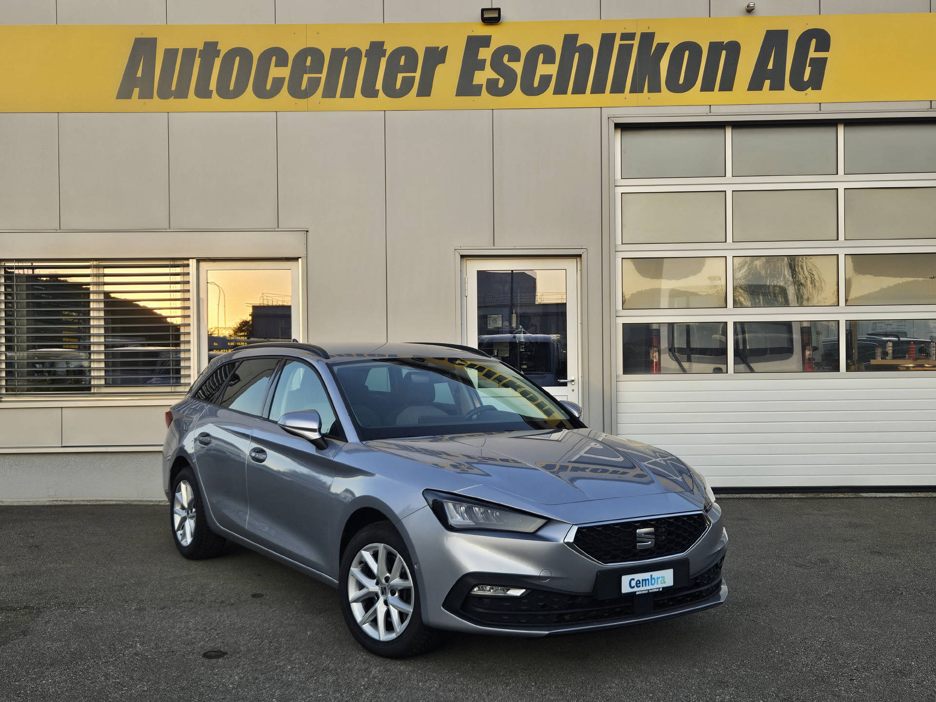 SEAT Leon ST 2.0 TDI Style DSG* Navi * Abstandsregeltempomat ACC *-showroom-element-3