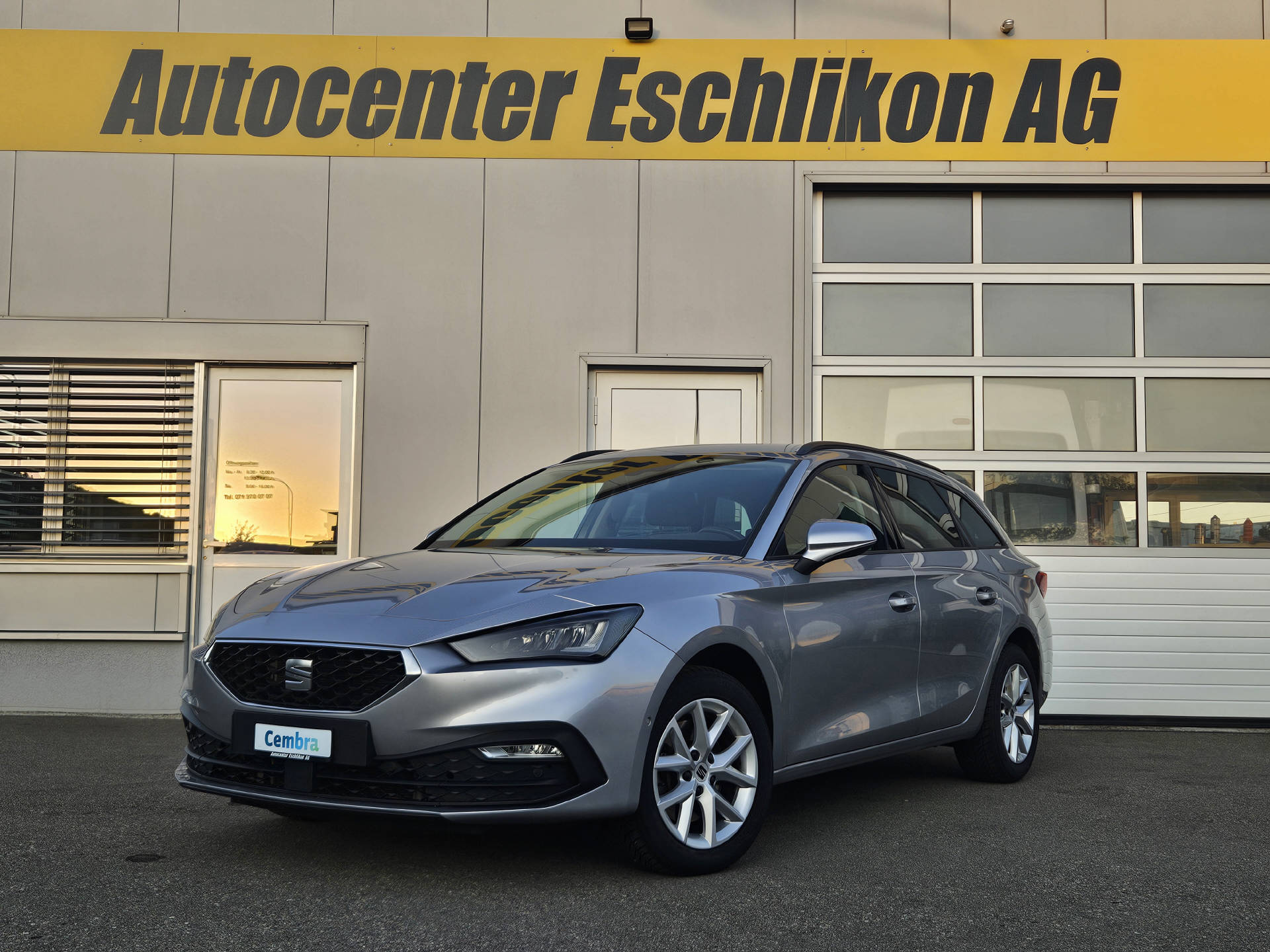 SEAT Leon ST 2.0 TDI Style DSG* Navi * Abstandsregeltempomat ACC *-showroom-element-1