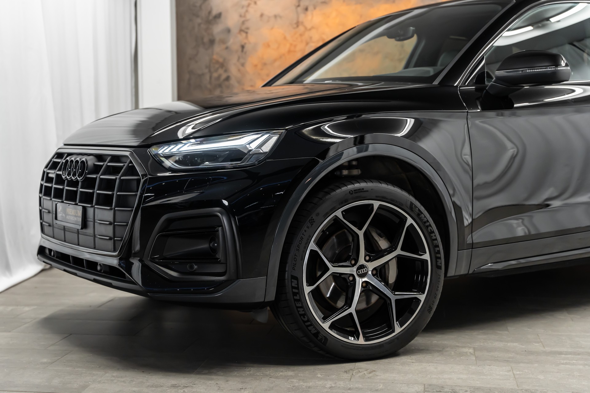AUDI Q5 50 TDI S Line quattro tiptronic *Facelift*S-Line*Black Optik*21"RS-Alu*AHK*-showroom-element-2