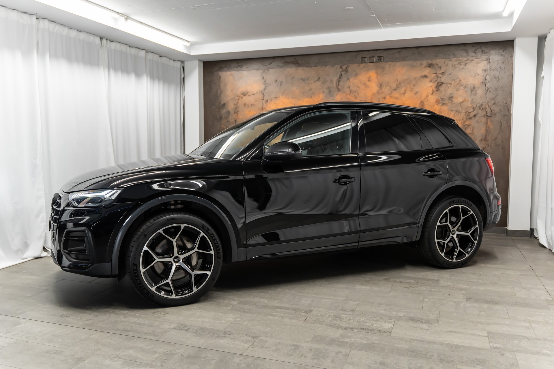 AUDI Q5 50 TDI S Line quattro tiptronic *Facelift*S-Line*Black Optik*21"RS-Alu*AHK*-showroom-element-1