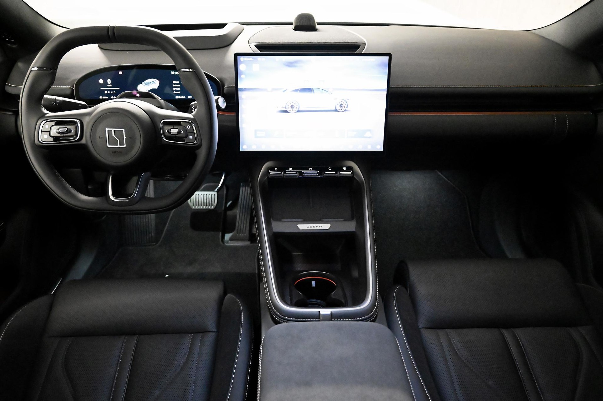 ZEEKR 7GT Privilege AWD-image-12