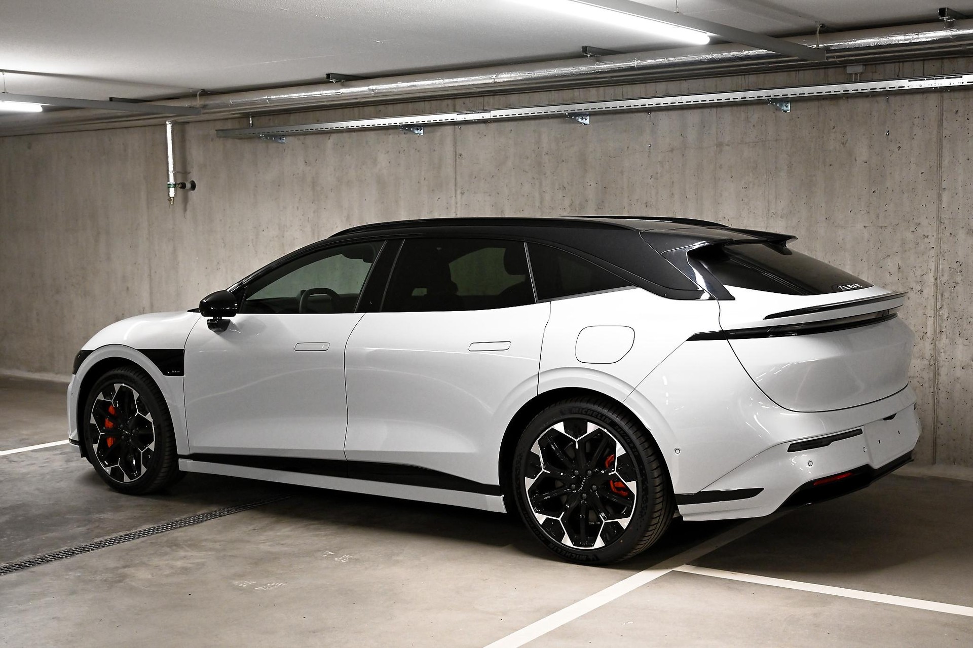 ZEEKR 7GT Privilege AWD-image-7