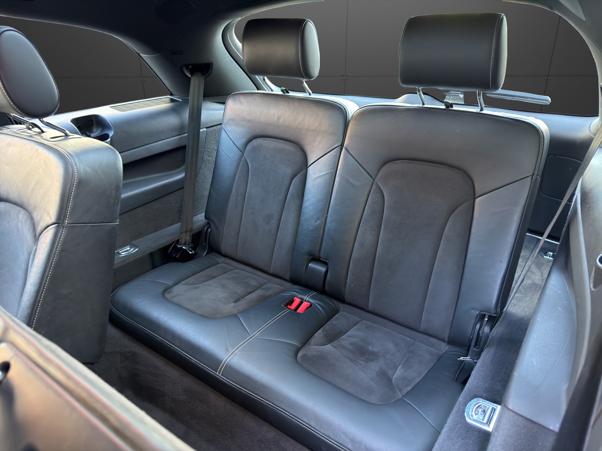 AUDI Q7 3.0 TDI S-Line quattro tiptronic 7-Sitzer-image-23