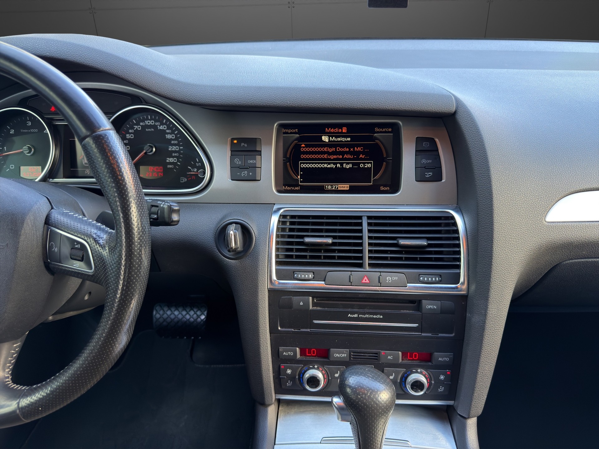 AUDI Q7 3.0 TDI S-Line quattro tiptronic 7-Sitzer-image-12