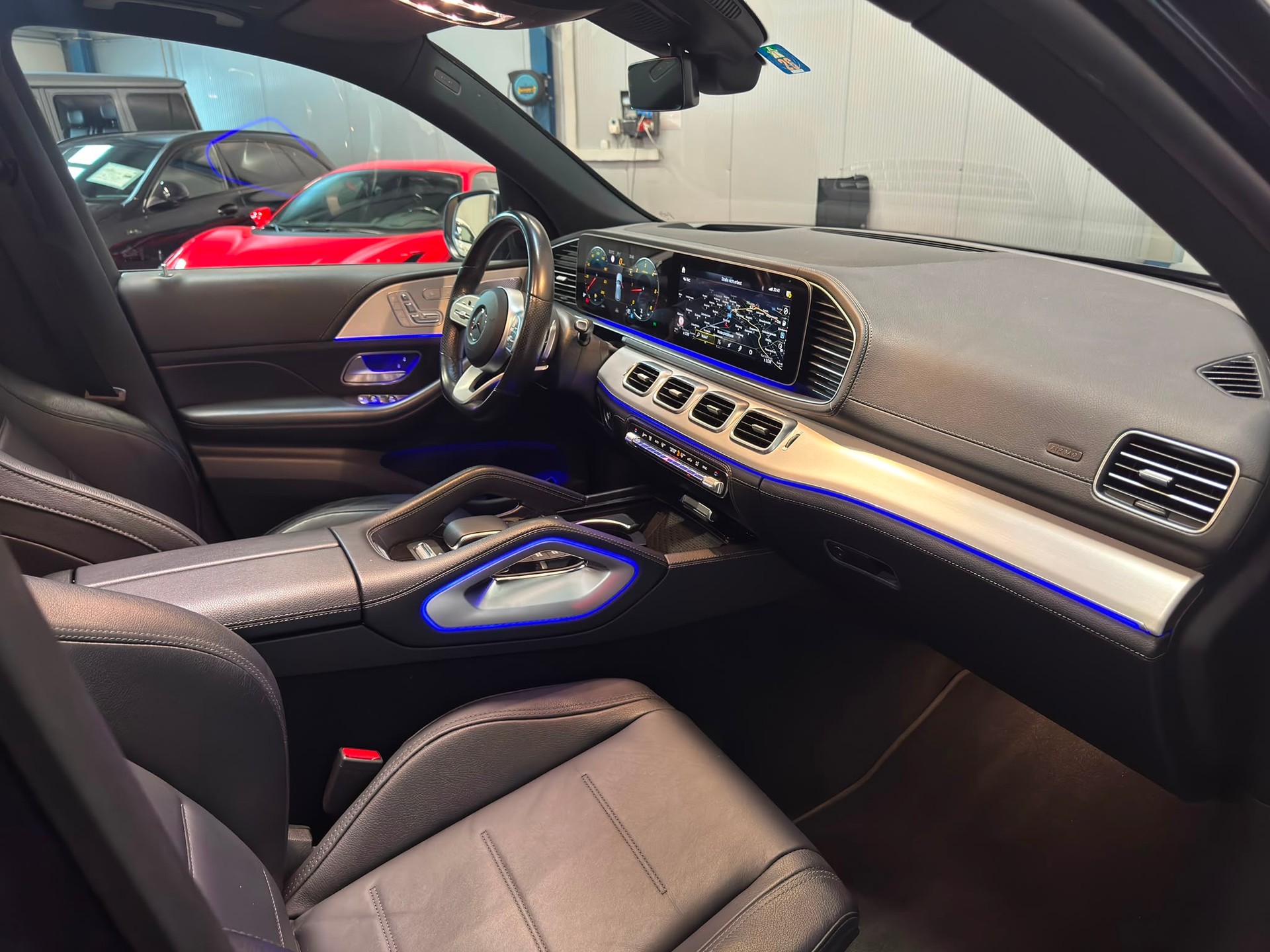MERCEDES-BENZ GLE 350 d AMG Line 4matic-image-8