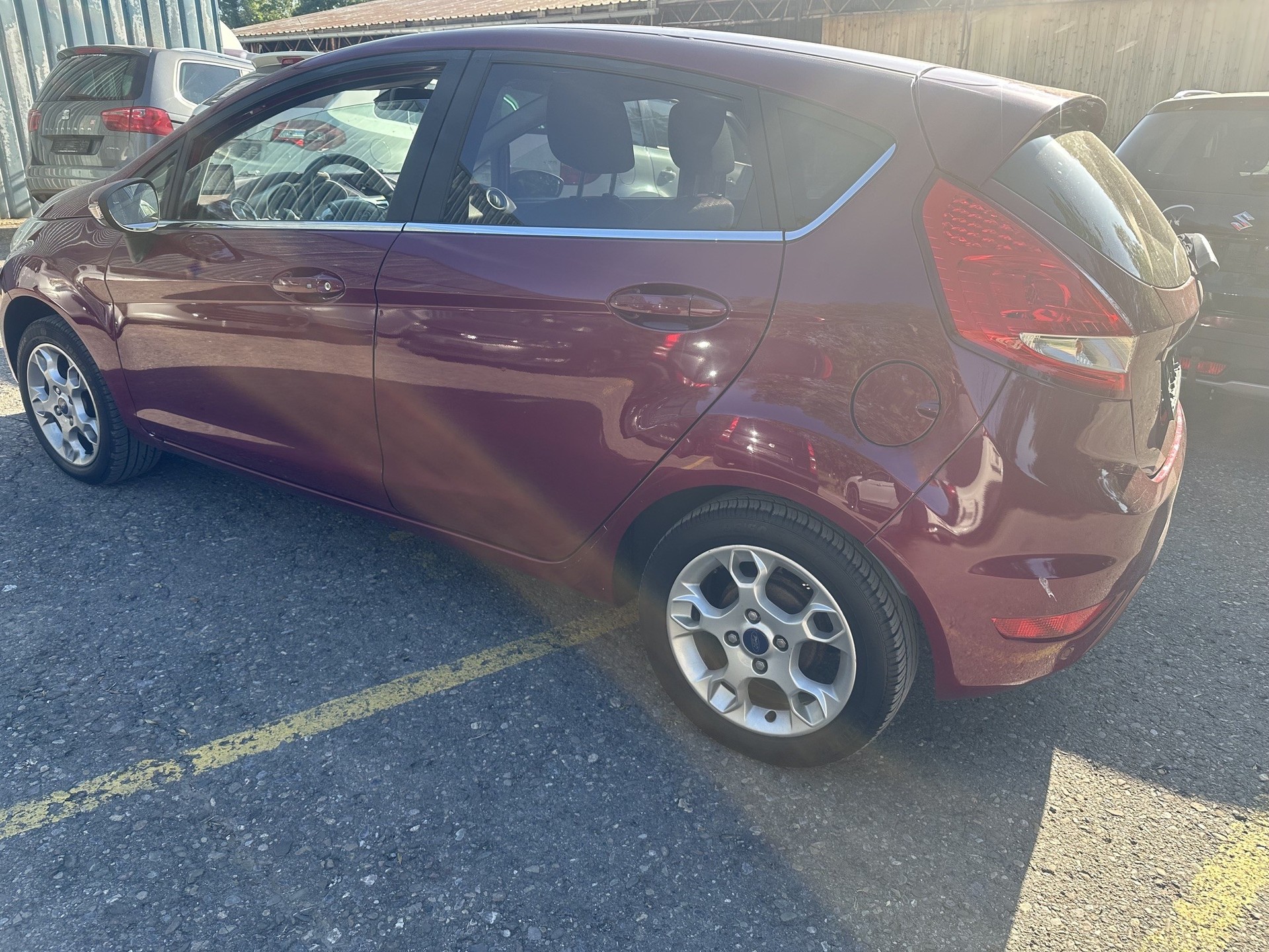 FORD Fiesta 1.6 16V Titanium-image-2