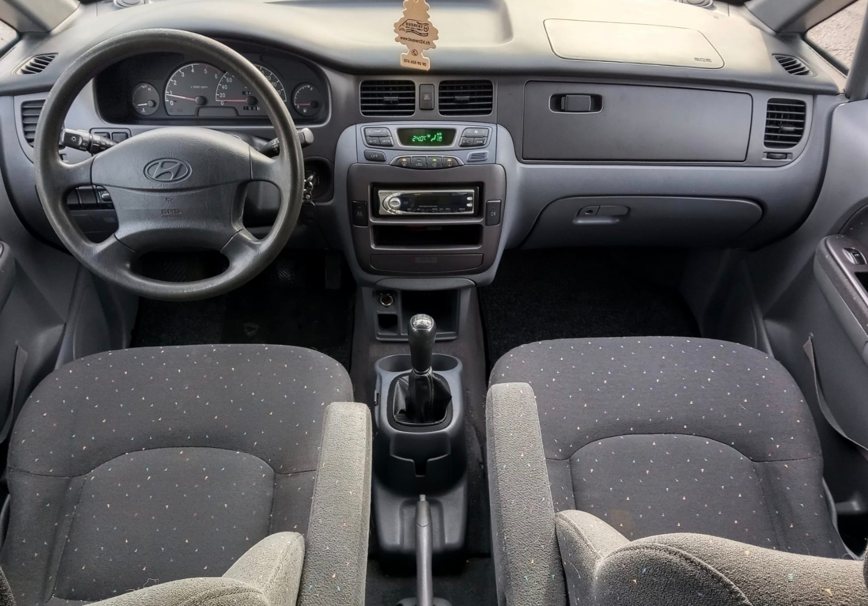 HYUNDAI Trajet 2.0 CRDi (GLS)-image-6