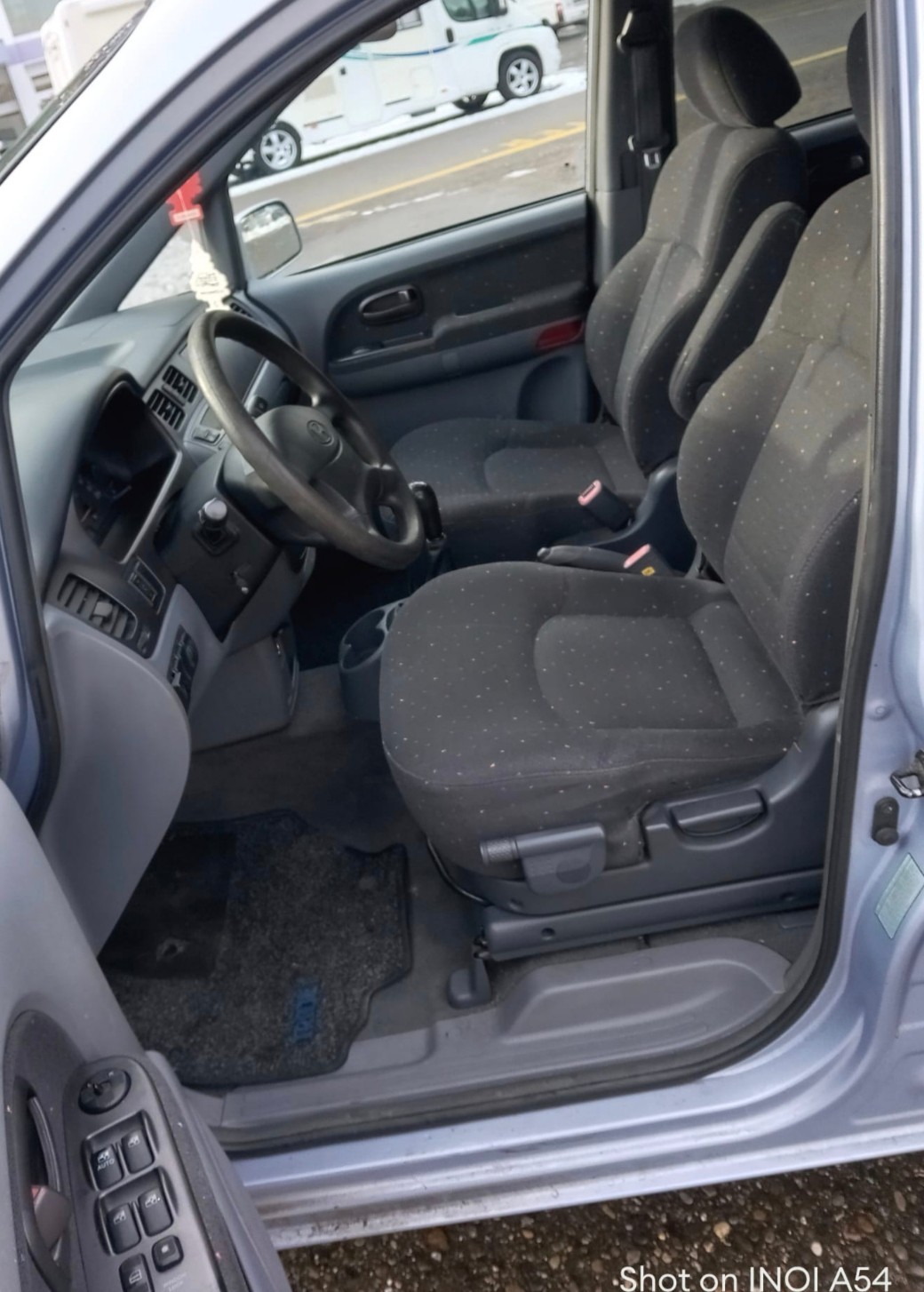 HYUNDAI Trajet 2.0 CRDi (GLS)-image-8